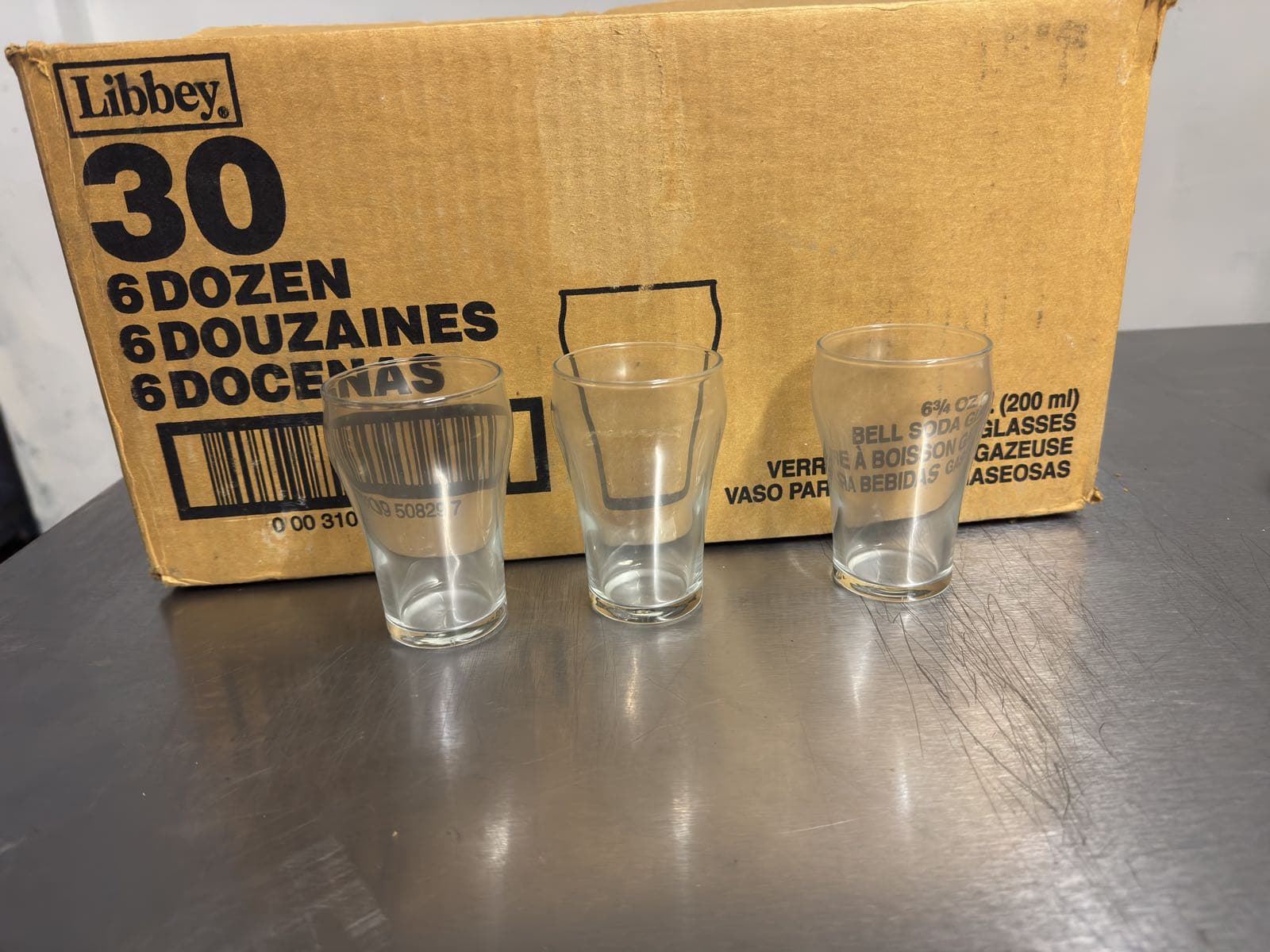 72-bell-soda-glasses-6-34oz-and-100-white-plates-mkpq3zkd