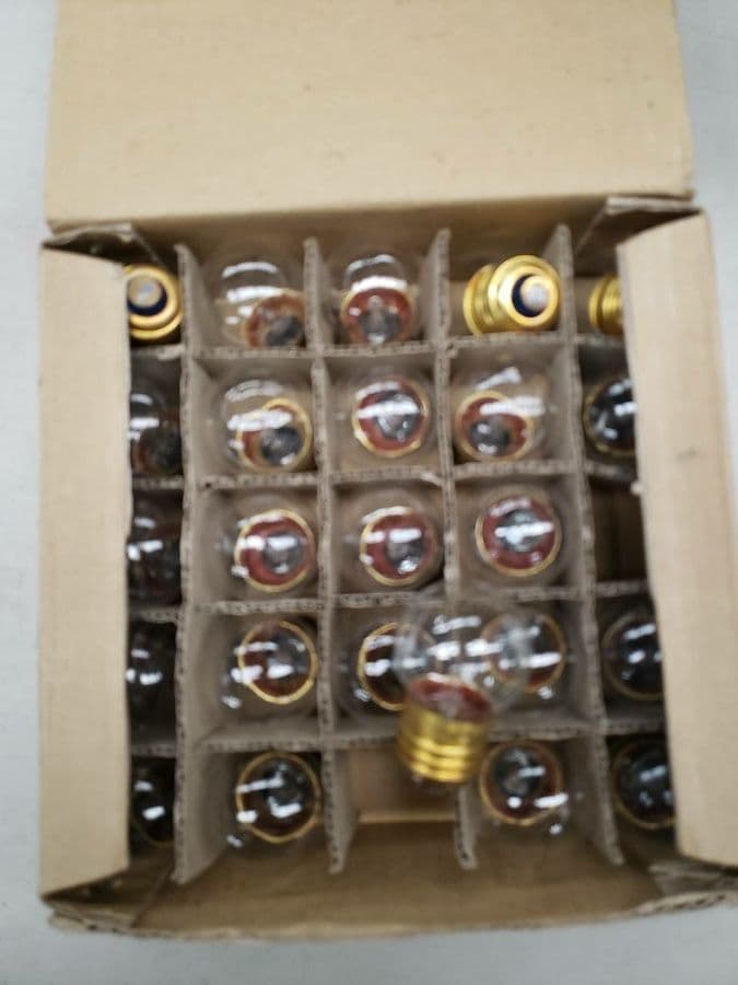 22-5-watt-bulbs-573272