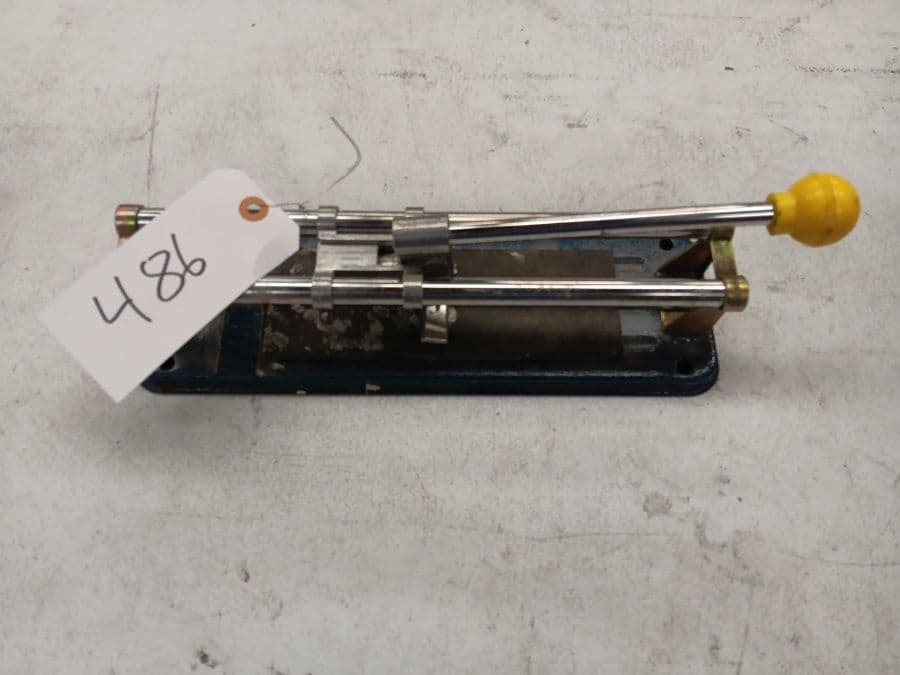 tile-cutter-573418