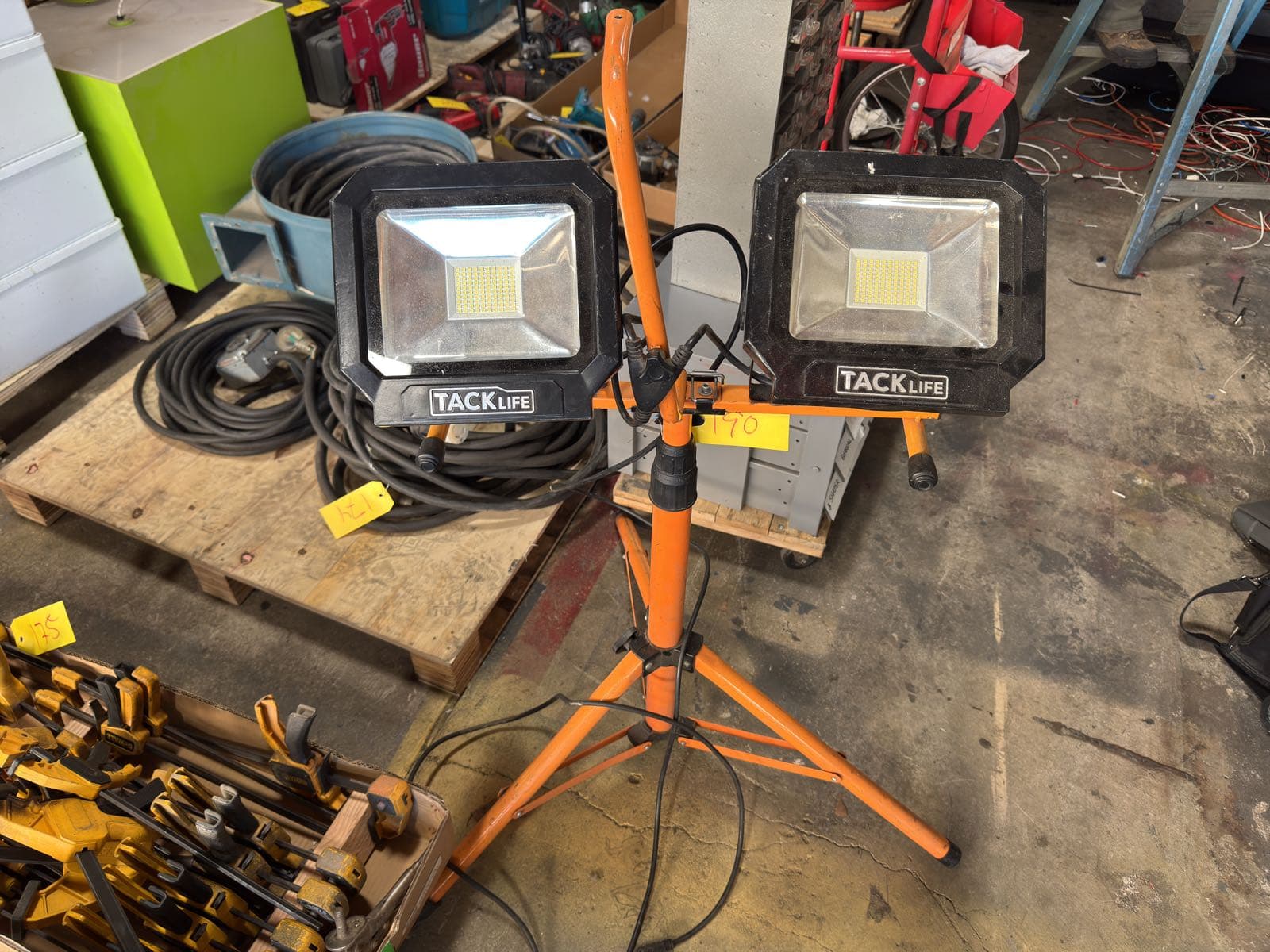 tack-life-led-double-shop-light-mkvjeove