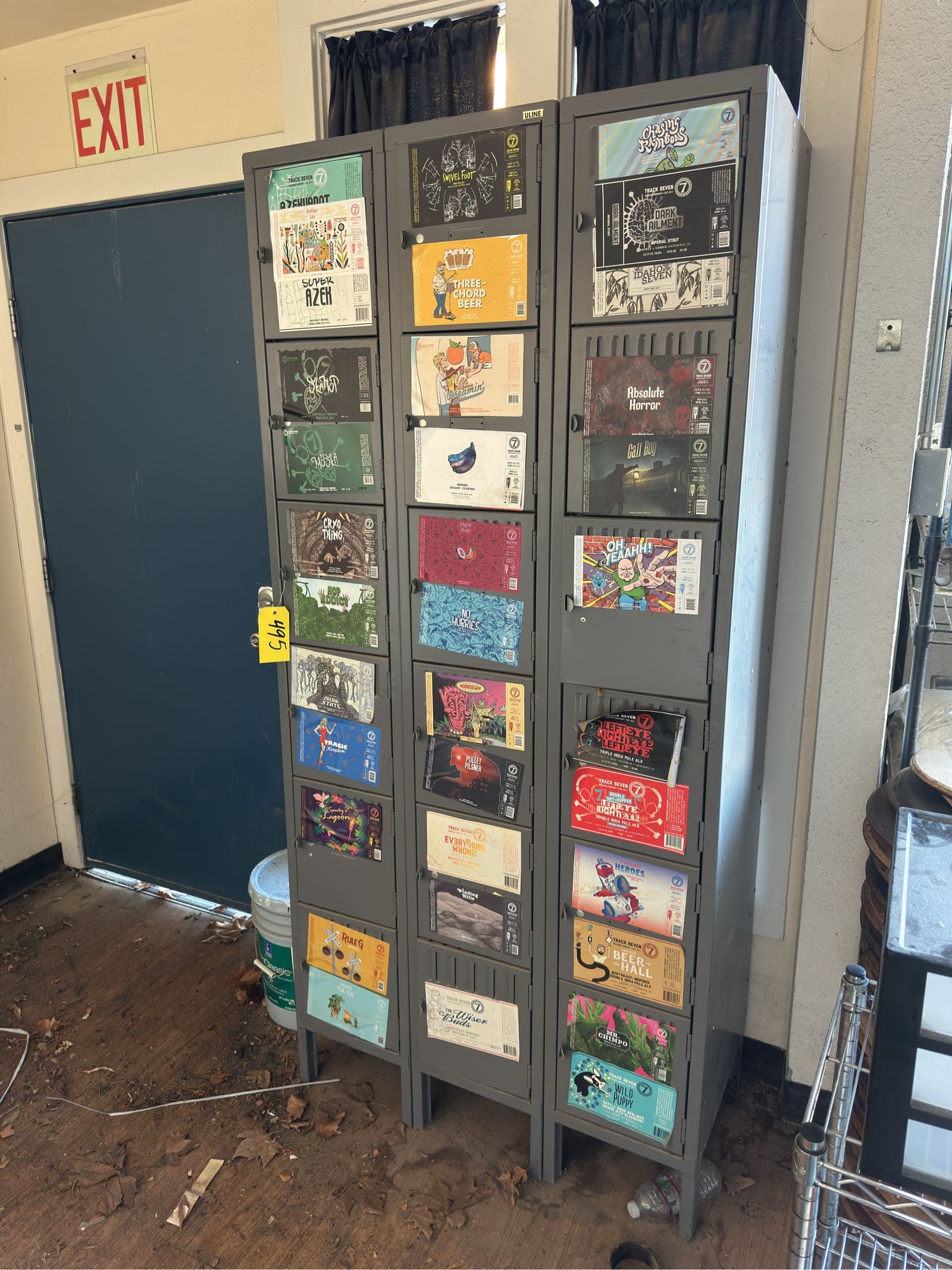 18-door-storage-locker-be197d