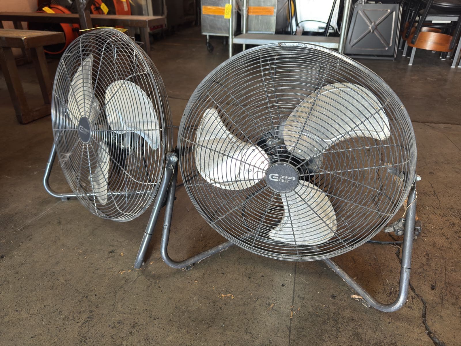 2-20-floor-fans-f168d7