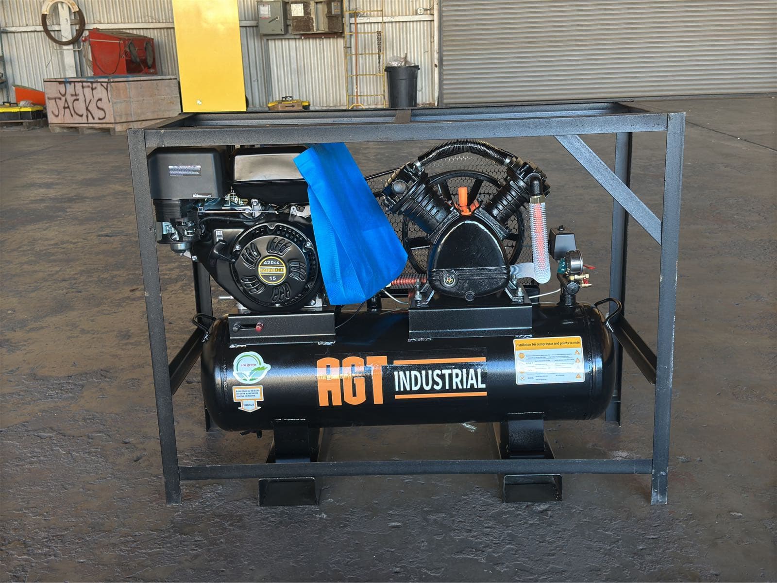2025-agt-air-compressor-with-briggs-and-stratton-302cc-gas-engine-unused-mm3ven6n