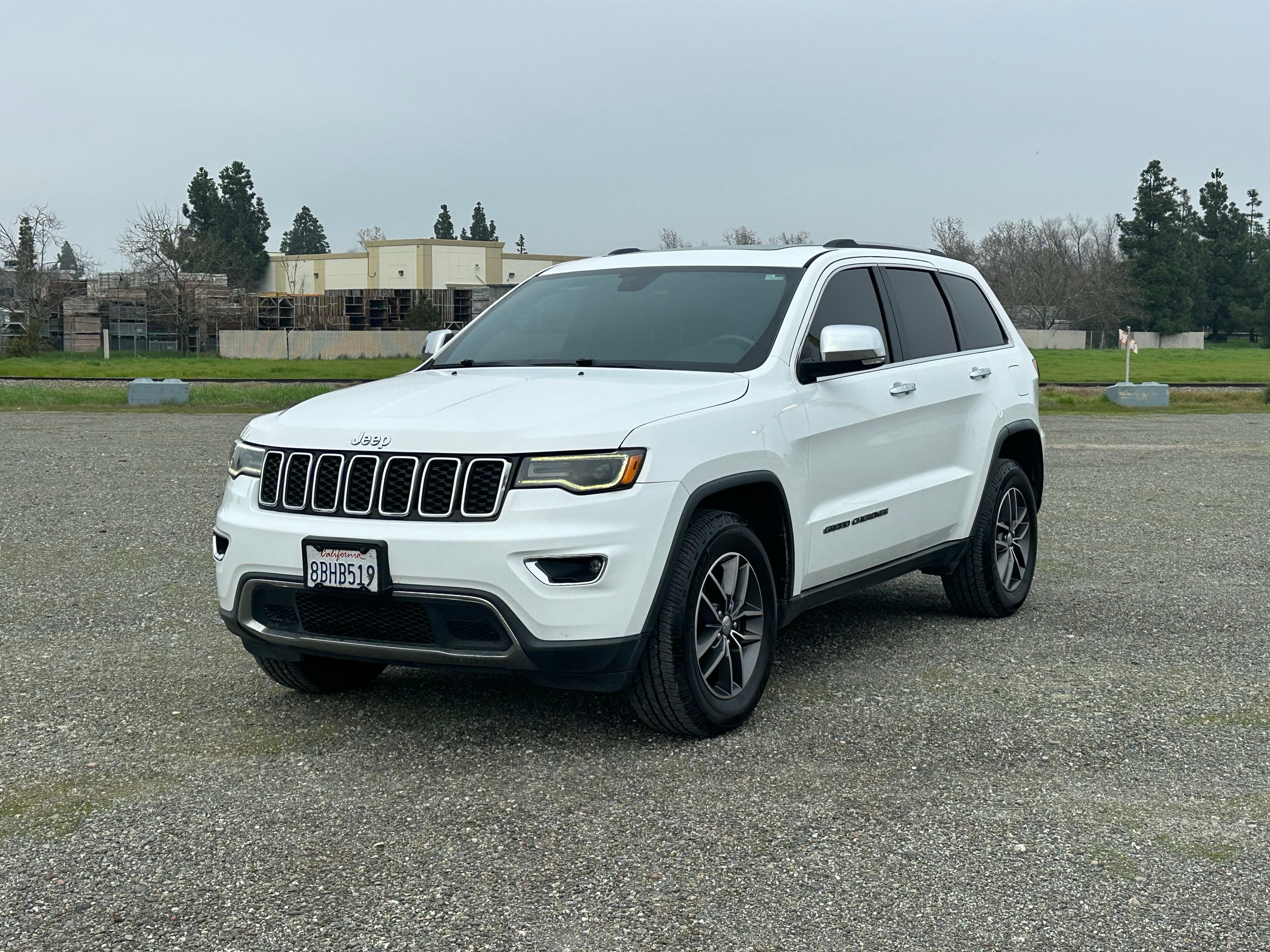 2017-jeep-grand-cherokee-4x4-limited-f9cede