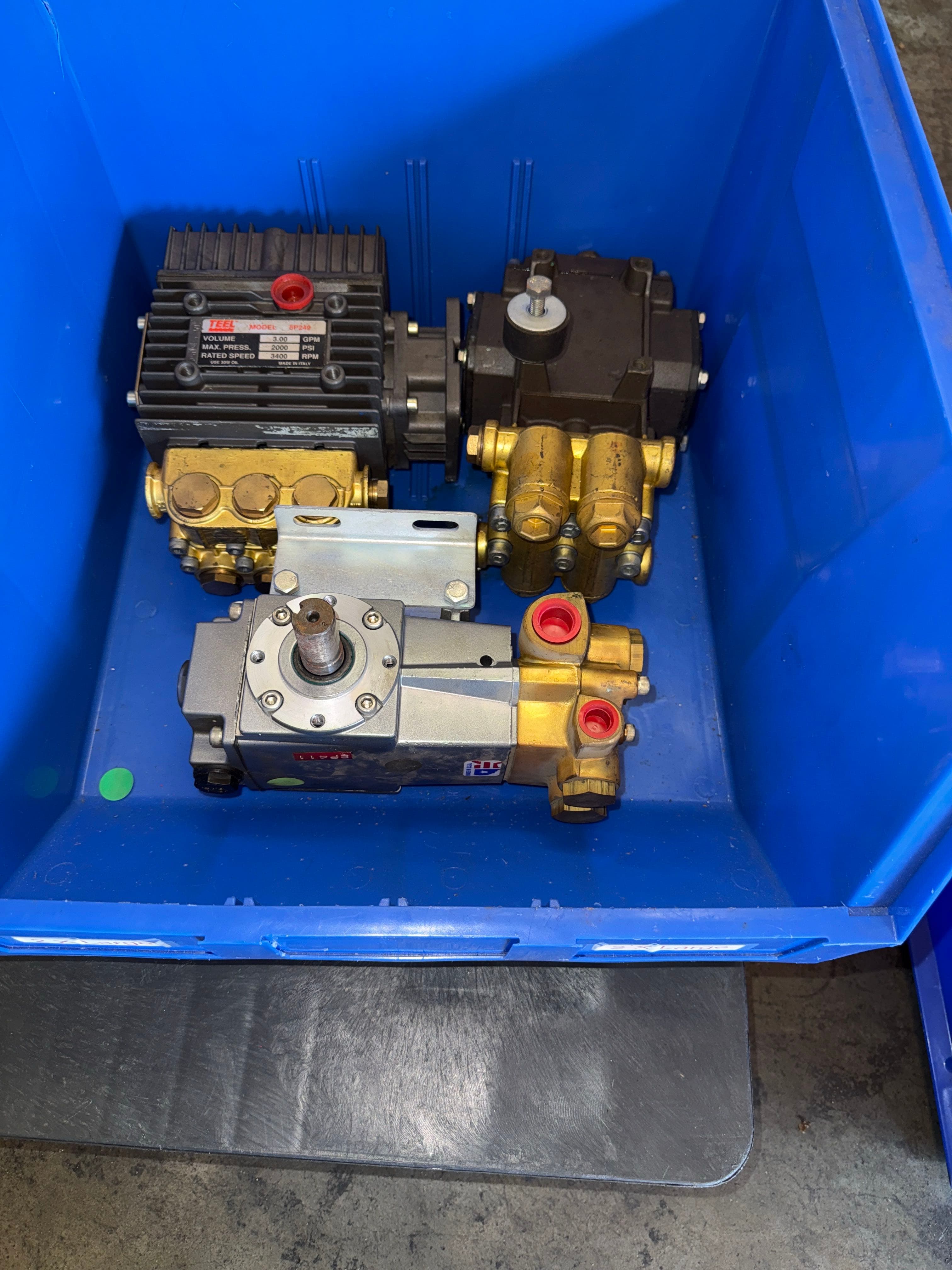 3-pressure-washer-pumps-mlhaq1o6