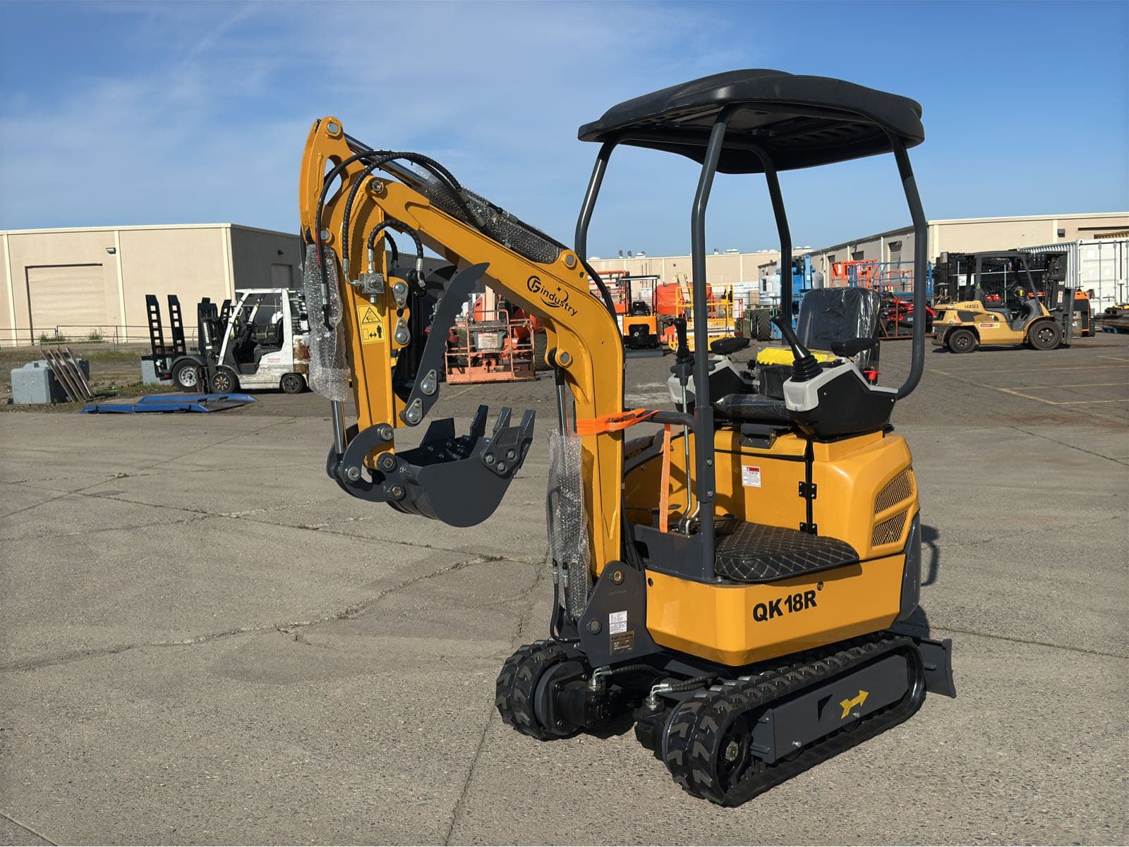 2025-cfg-industrial-qk18r-mini-excavator-unused-ml43sip4