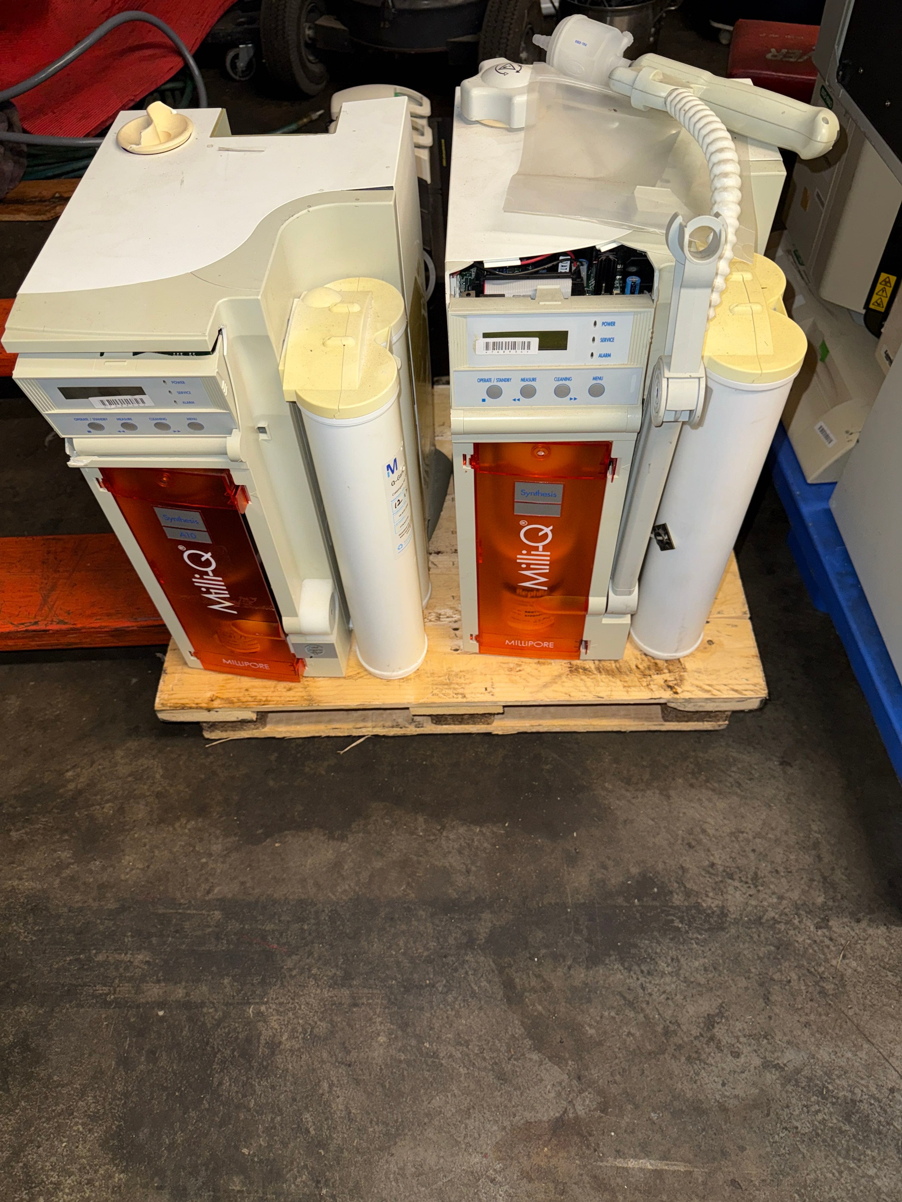 3-millpore-milliq-water-purification-systems-mlhc1l3l