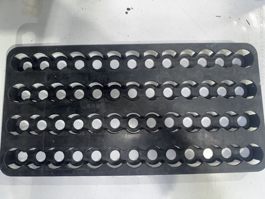 930-plastic-tray-round-52-cell-624587