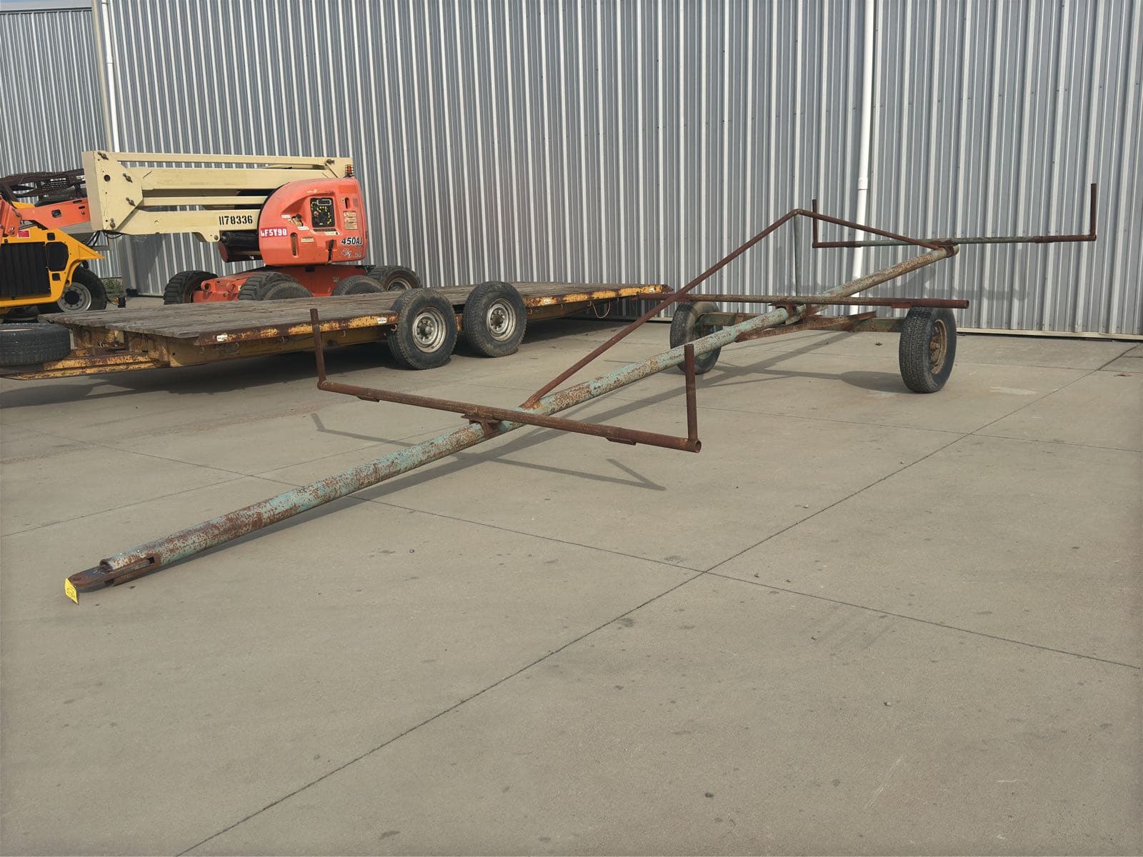irrigation-pipe-trailer-63cd02
