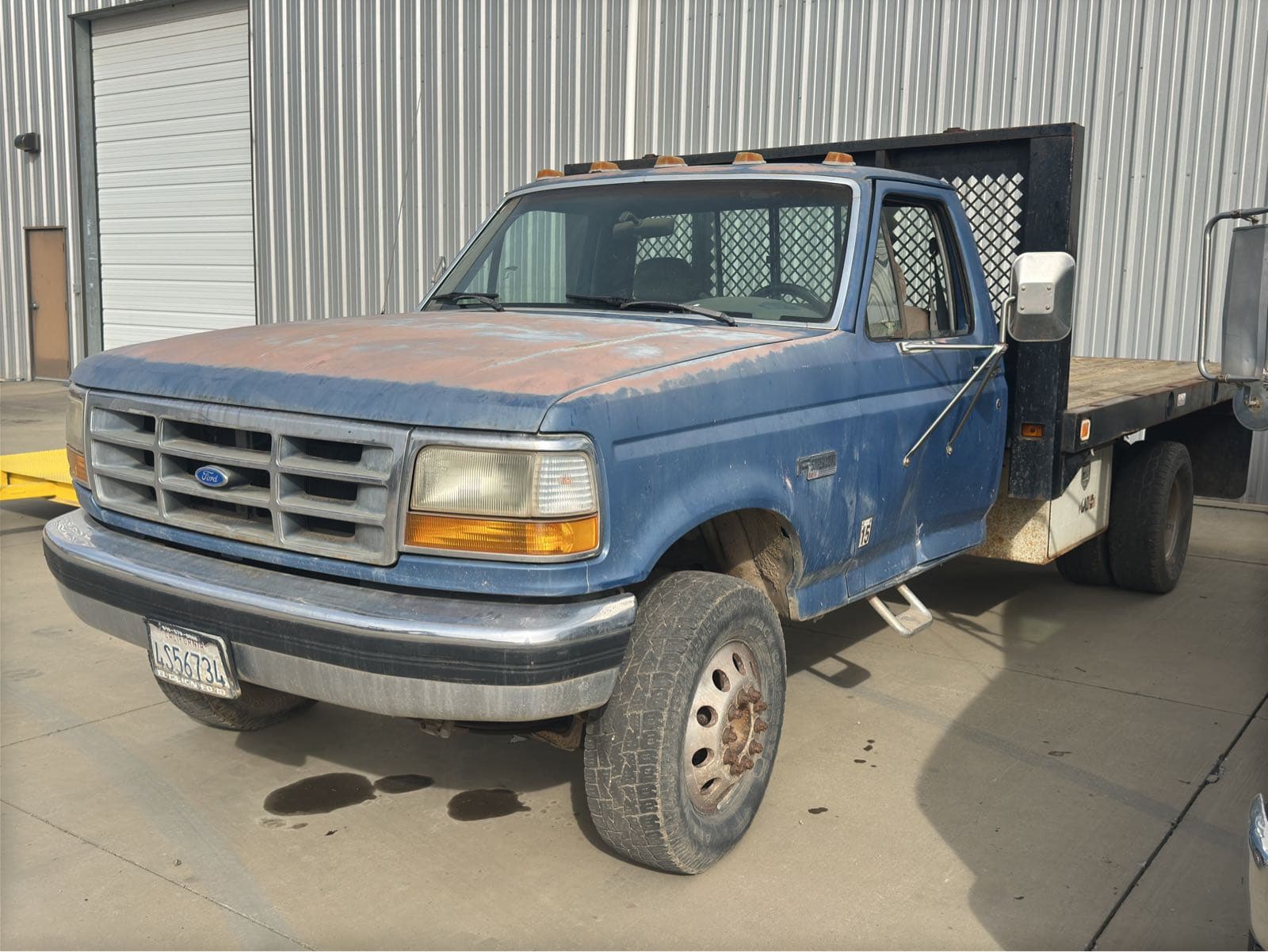 1993-ford-f-super-duty-xlt-flatbed-truck-not-running-mllf3hw5