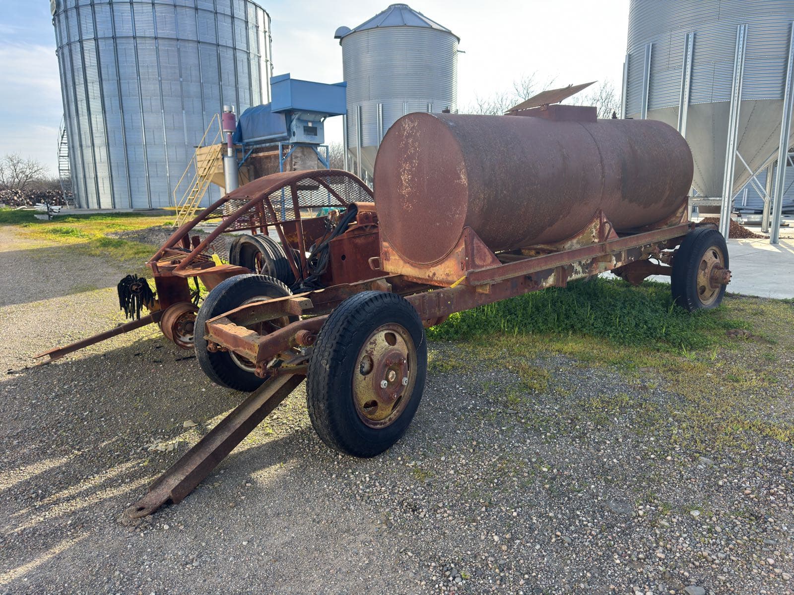 20-tank-trailer-for-parts-or-repair-mld8ynbq