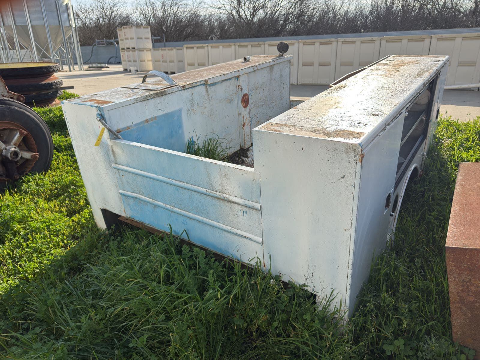 8-utility-truck-bed-3d1653