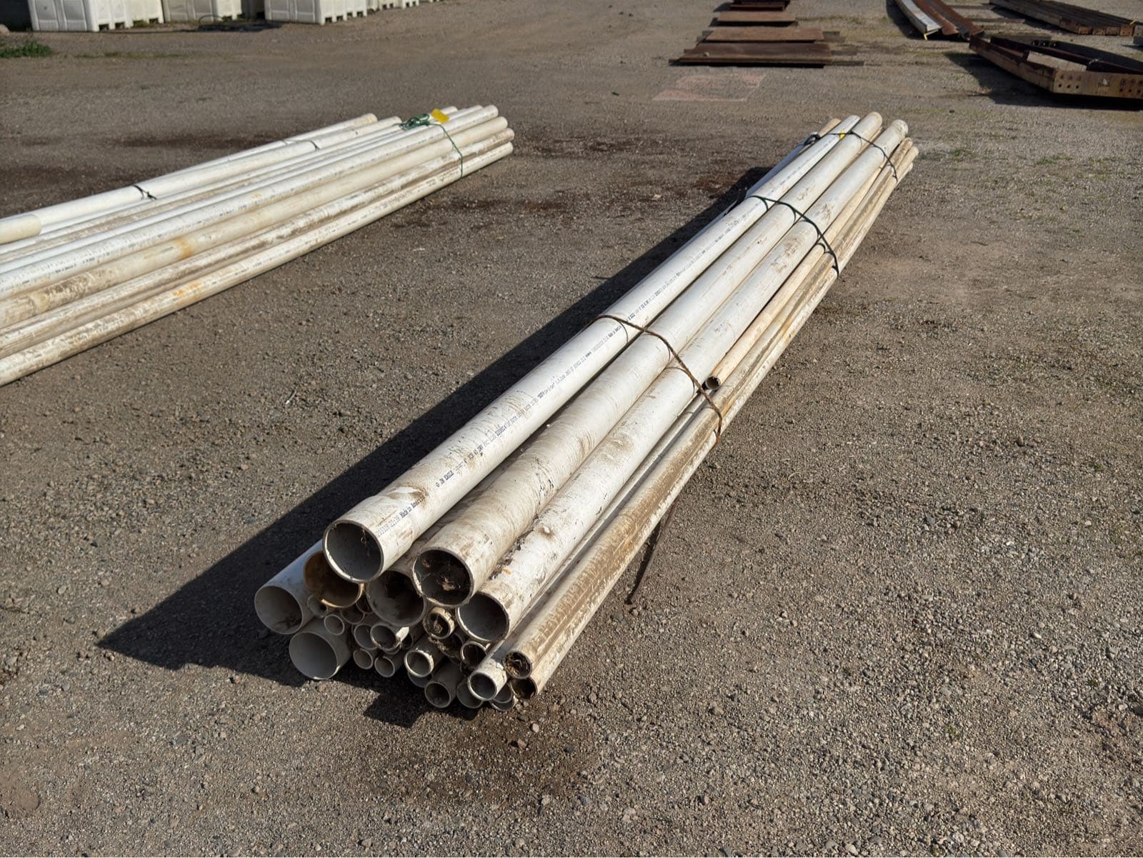 quantity-of-33-assorted-pvc-pipes-20-mle9wauu