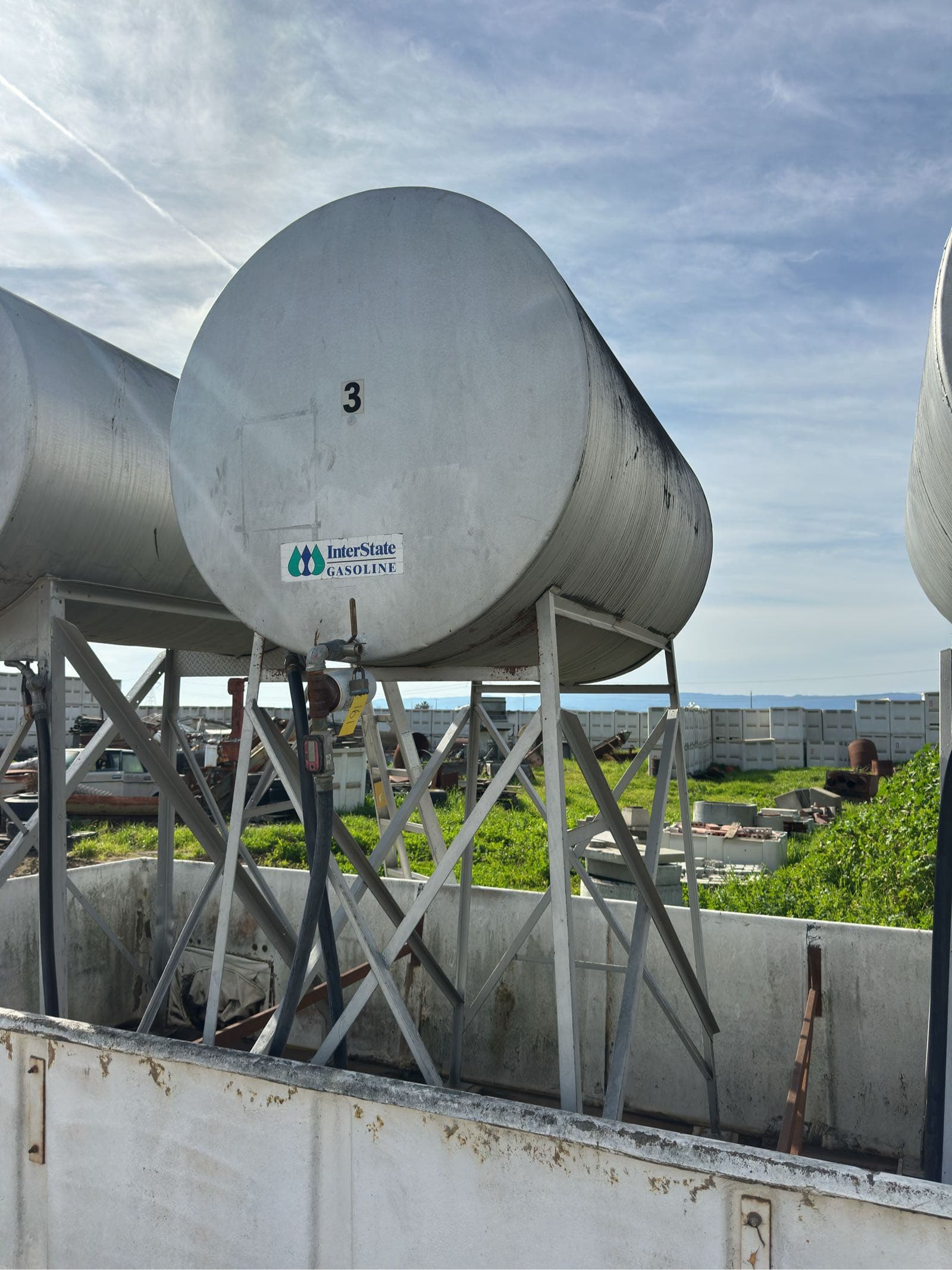 above-ground-fuel-tank-with-stand-mld8ecyz