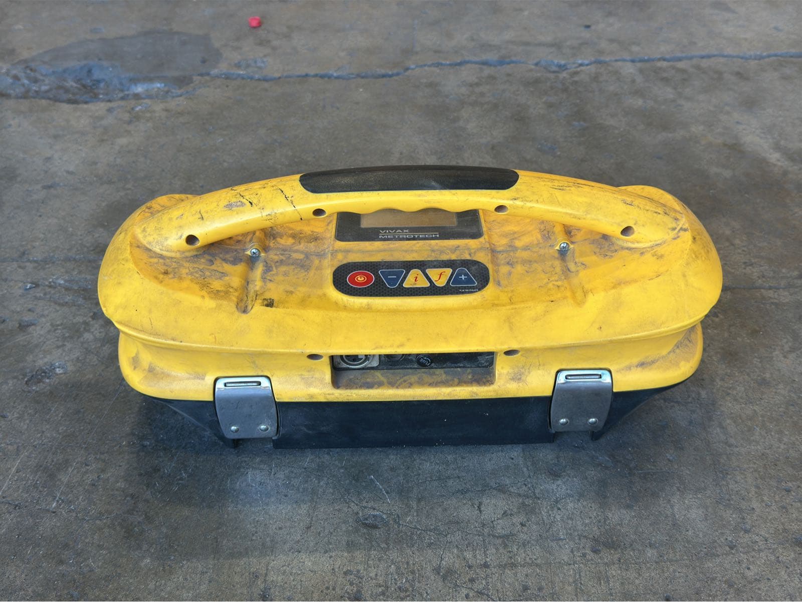 vivax-metrotech-vx200-utility-locator-transmitter-b62c2d-8