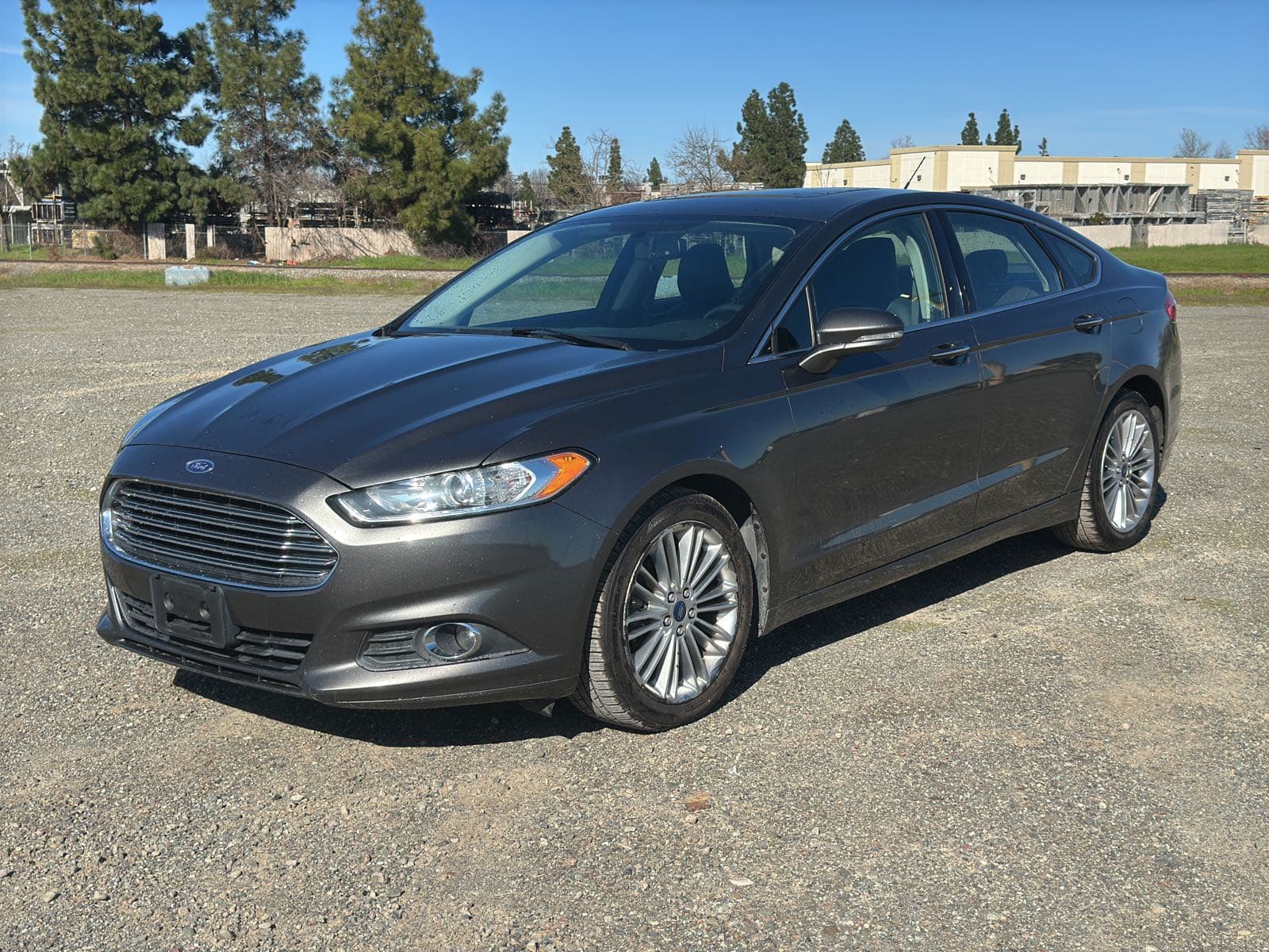 2015-ford-fusion-se-ecoboost-0356a4