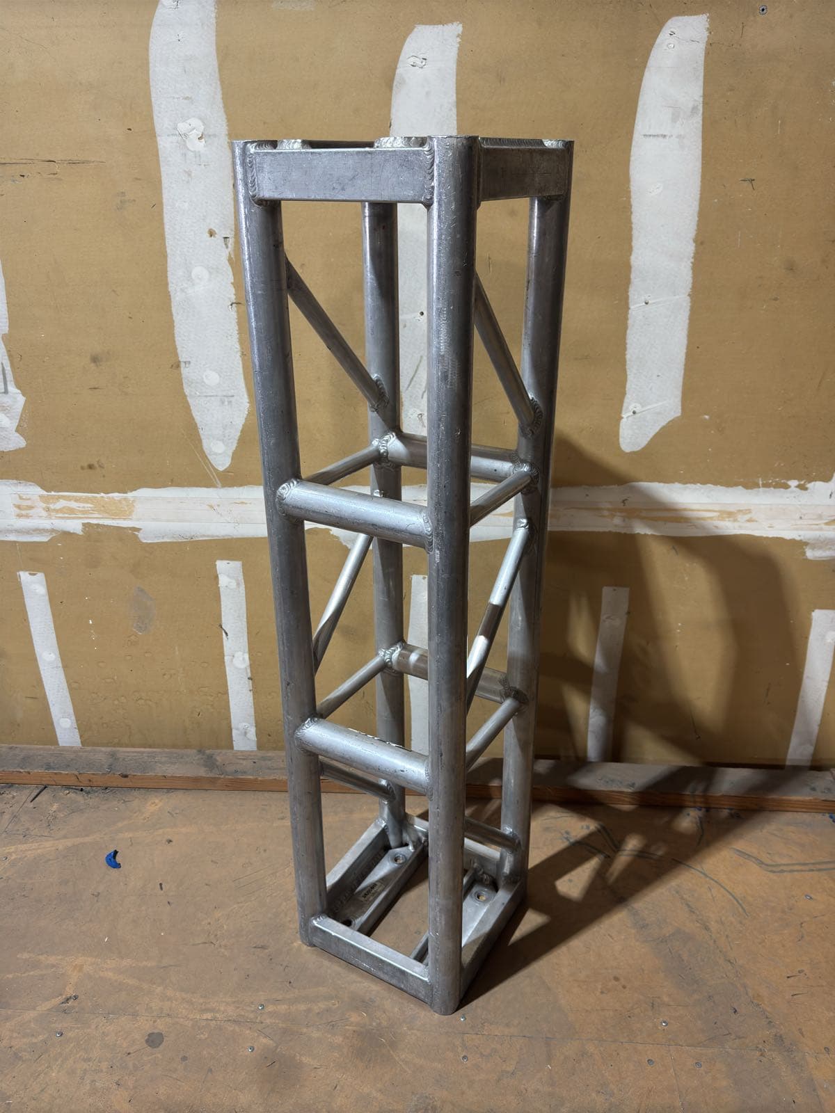 1-4x1-aluminum-truss-8375dc
