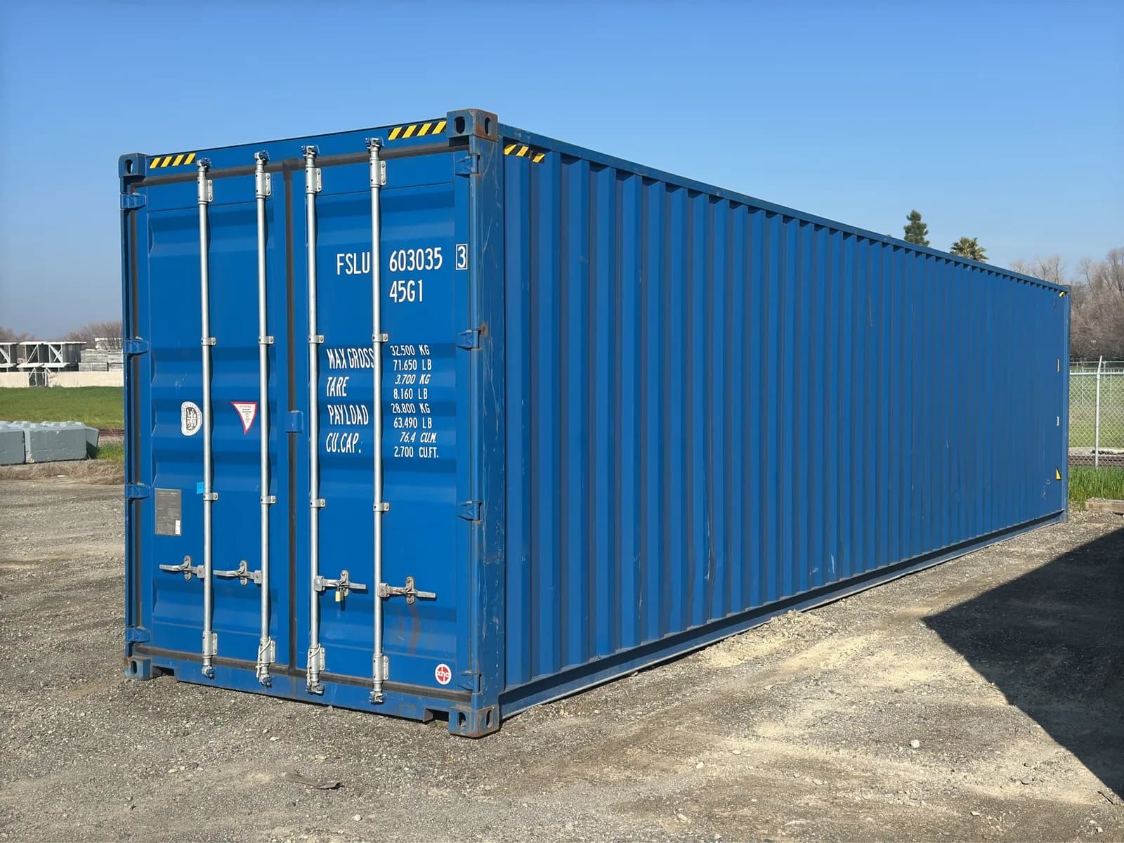 2022-40-high-cube-shipping-container-ml9nookp