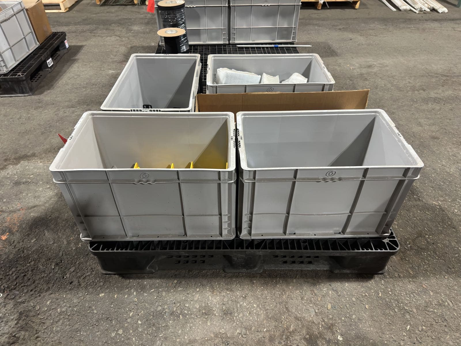 contents-of-pallet-mounting-brackets-mounting-plates-electrical-boxes-and-more-bins-not-included-670a17