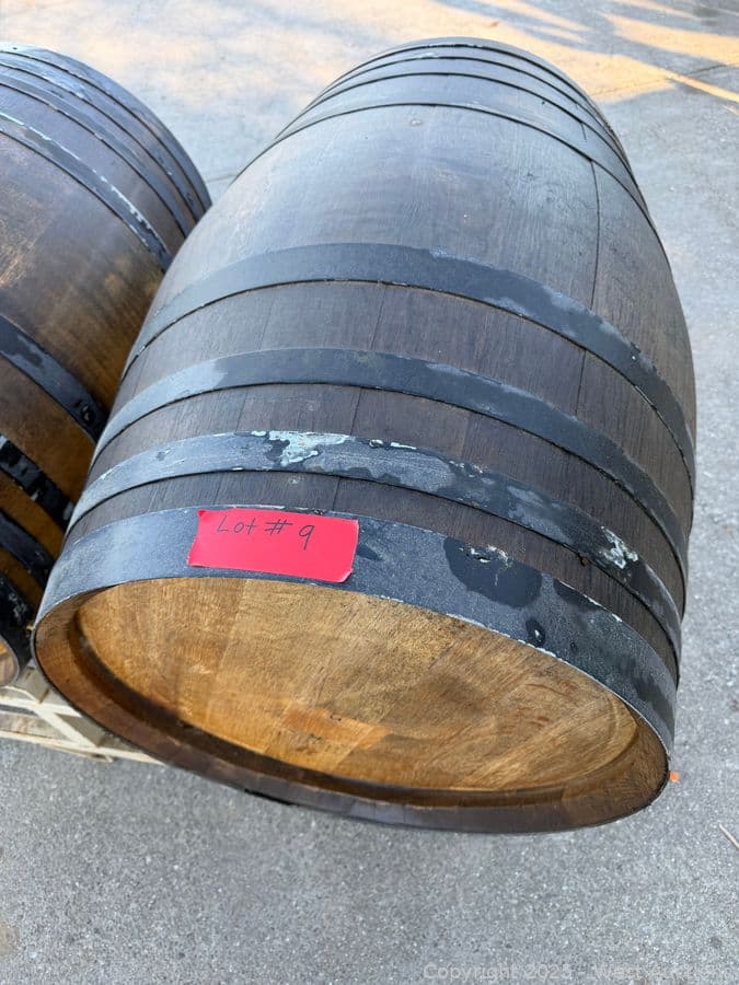 retired-59-gallon-wine-barrel-623415