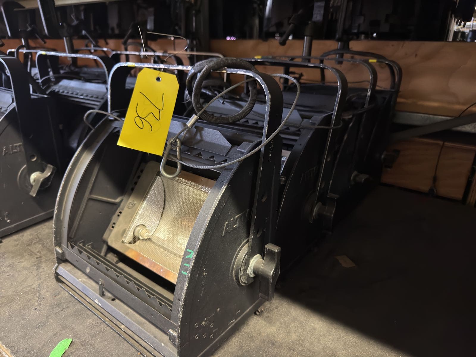 4-altman-ground-row-and-sky-lamps-46f047