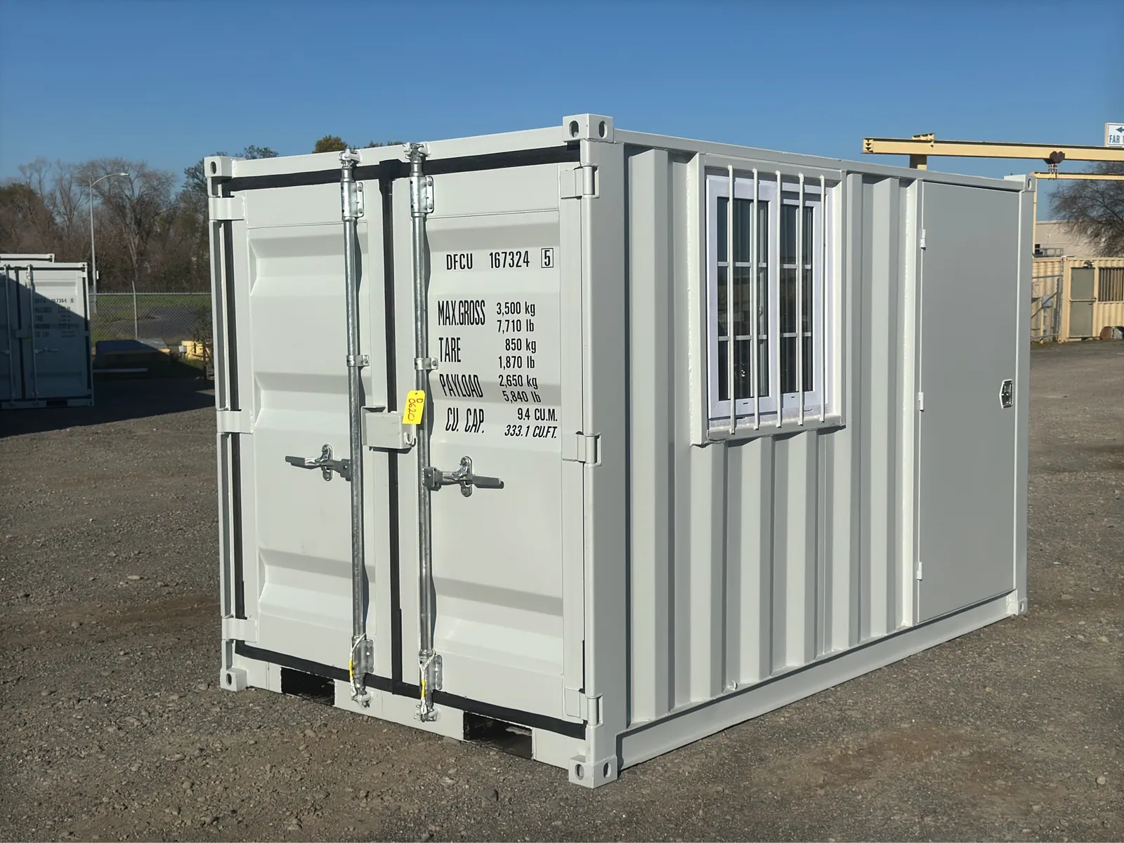 2025-10-container-with-door-and-window-mlbdtvgh