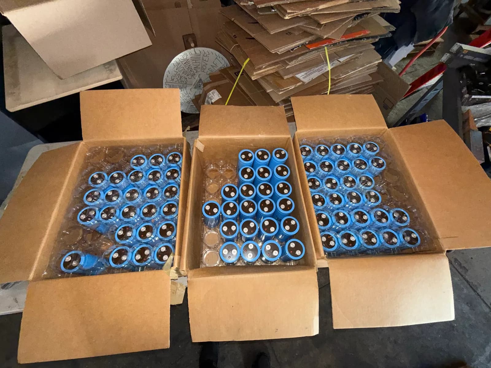 lot-of-68-cornell-dubilier-2700-uf-450-volt-dc-capacitors-new-53ce85