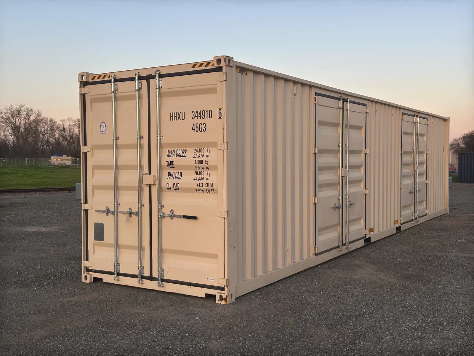 2025-40-high-cube-2-side-door-one-trip-shipping-container-mlqwufp6
