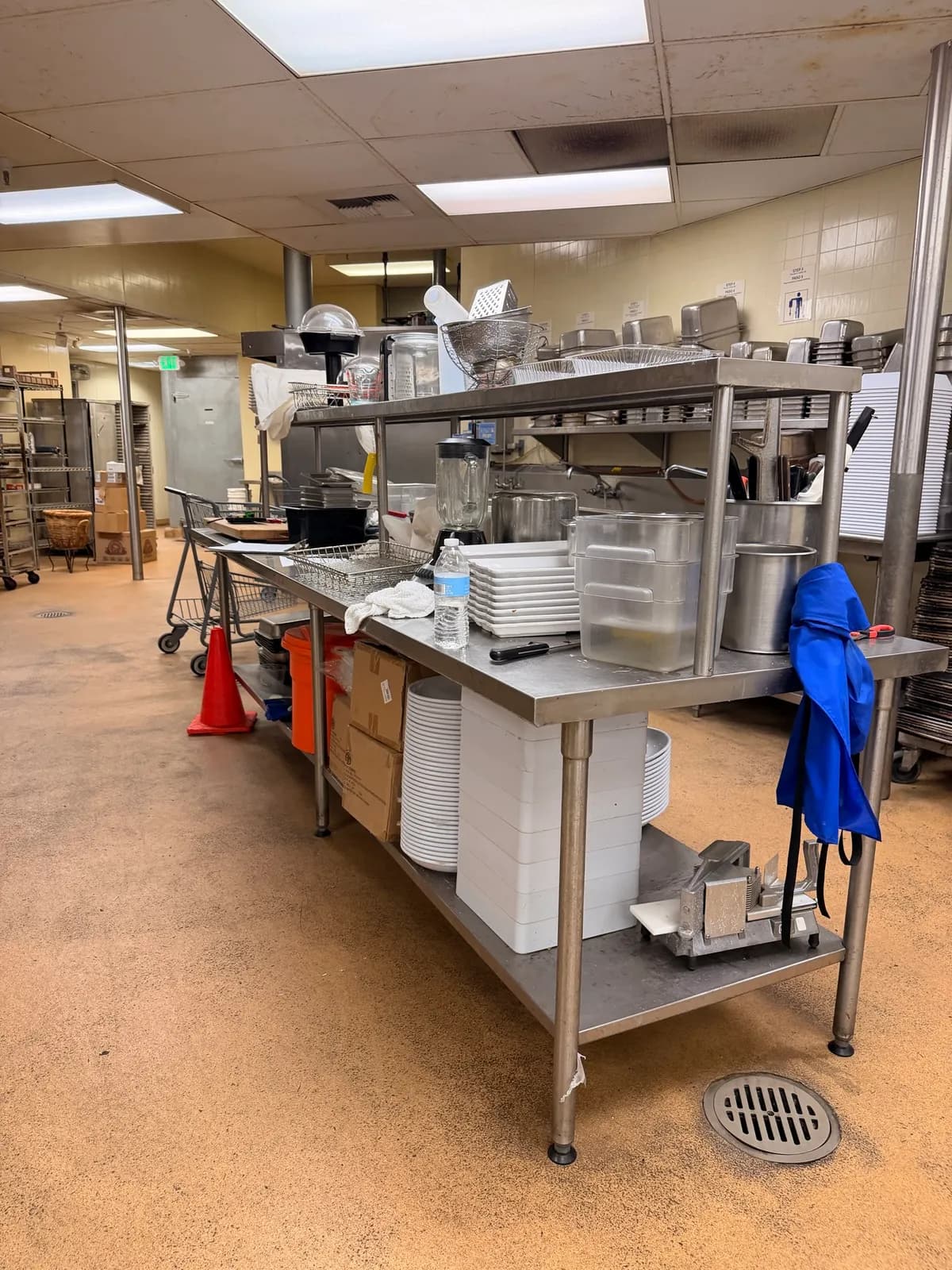 two-tier-stainless-steel-table-contents-not-included-mlpjyv8m