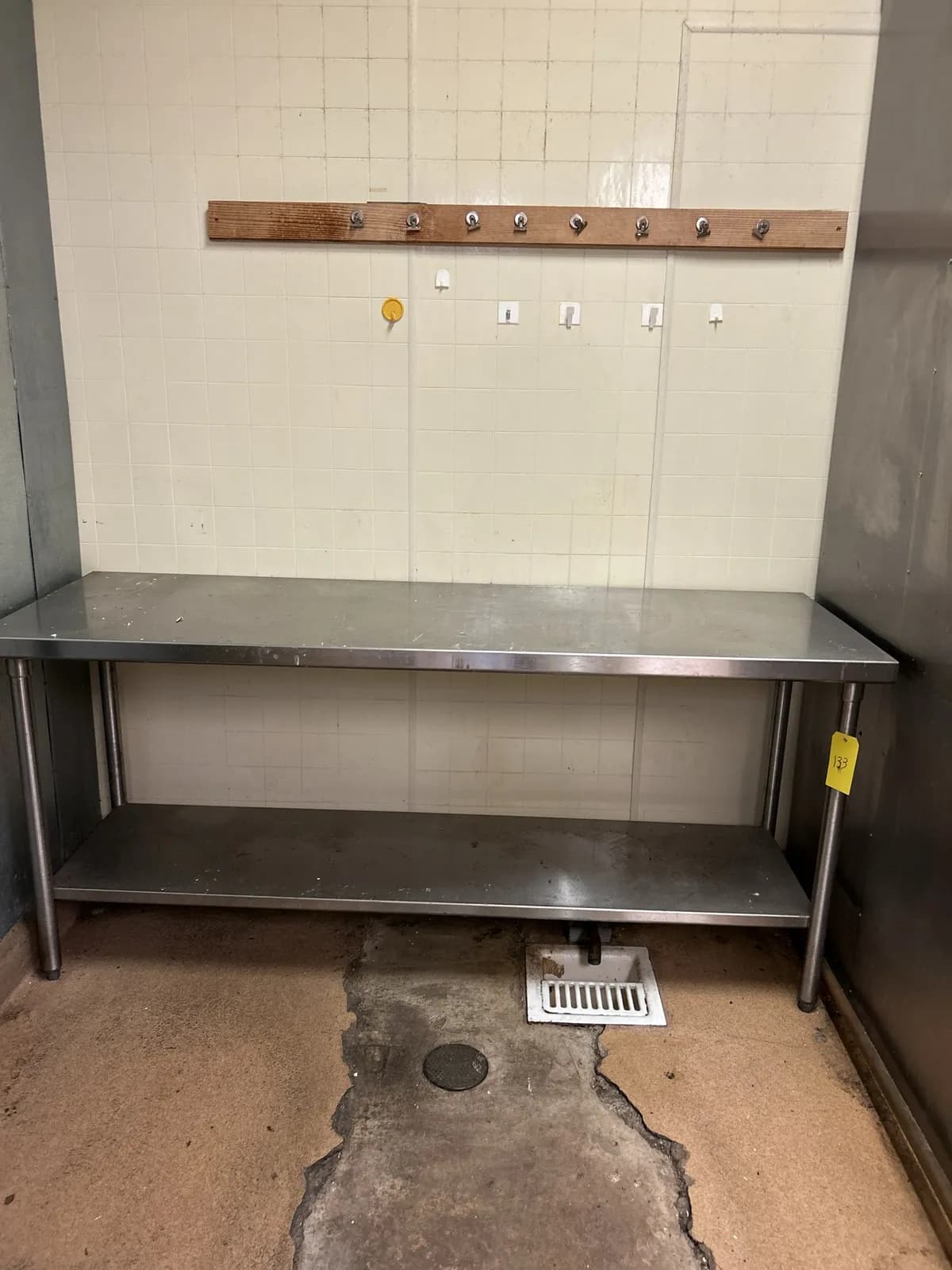 prep-table-2-shelves-793c80