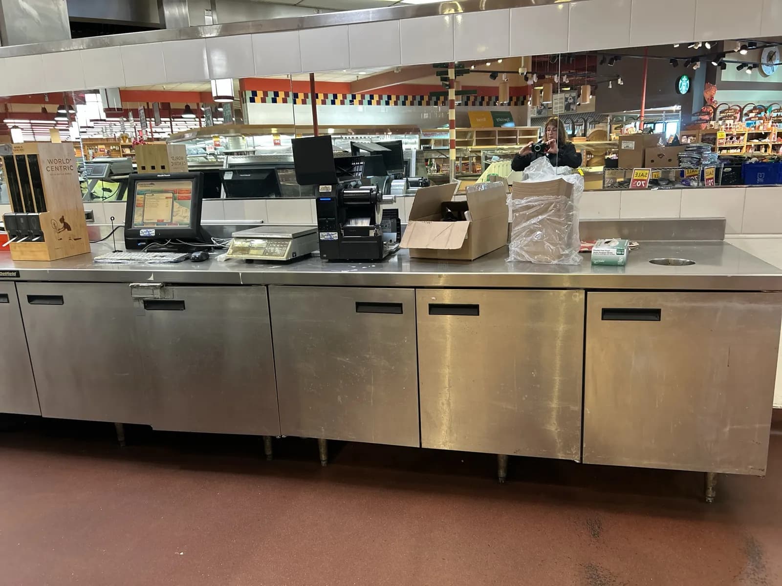 corner-piece-cabinet-contents-not-included-mlpo1iq1