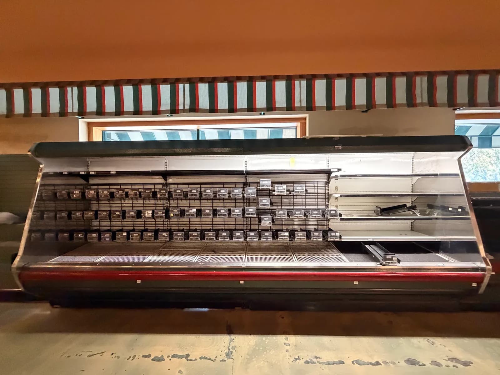 hussman-refrigeration-case-ec1b20