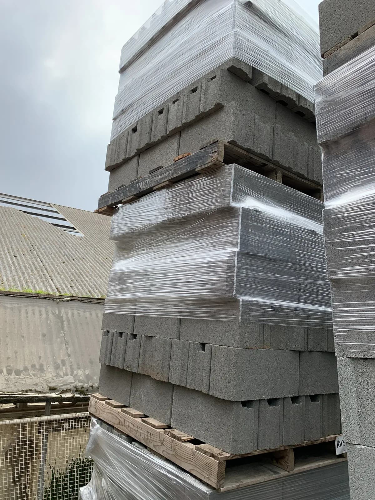 3-pallets-of-6x8x16-precision-fence-block-gray-b6332c