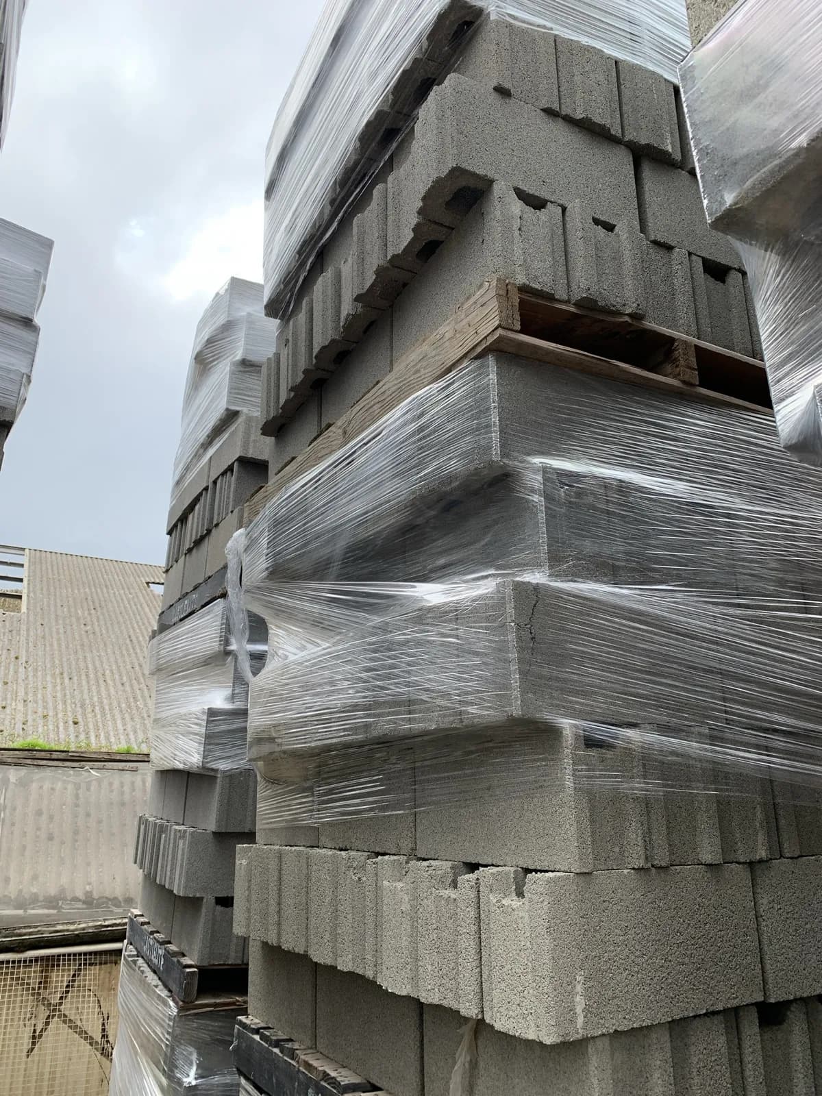 3-pallets-of-6x8x16-precision-fence-block-gray-7afe3c