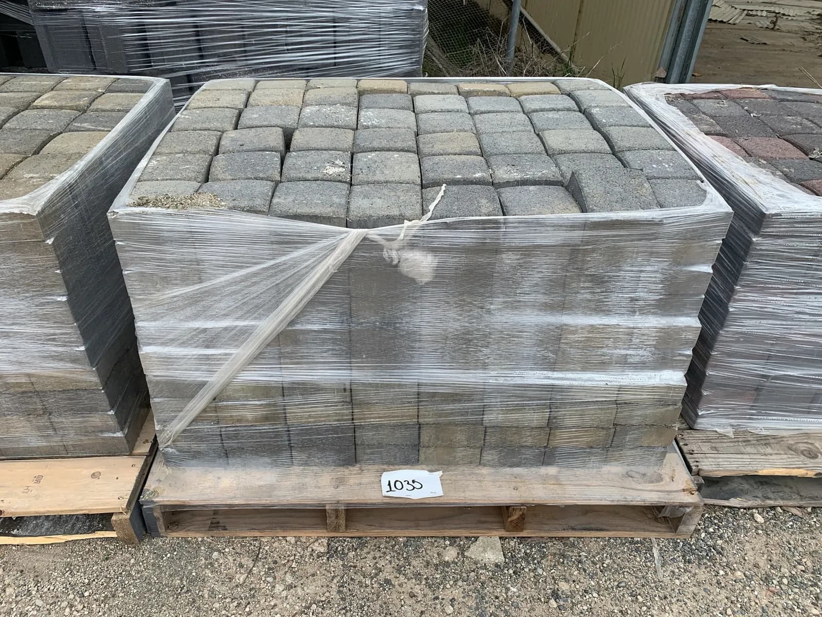 1-pallet-of-cobble-stone-tahoe-blend-square-pavers-8ba7c7