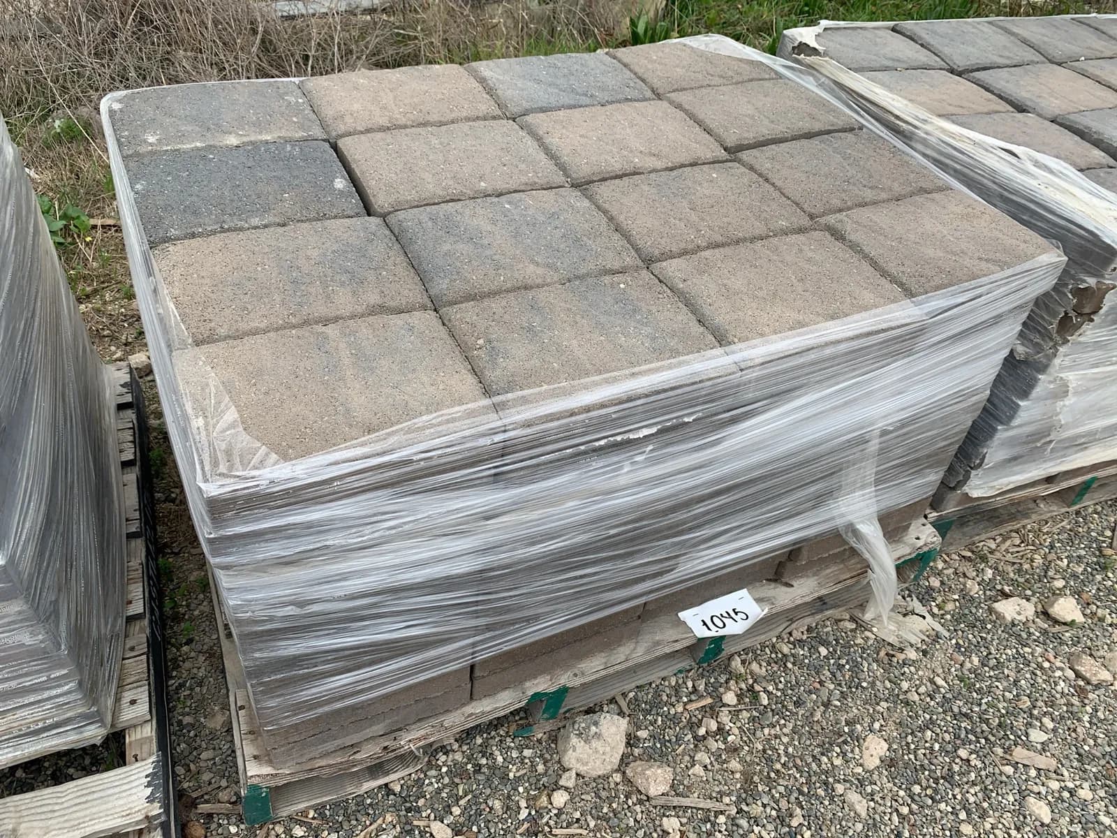 1-pallet-of-carriage-stone-monterey-blend-giant-pavers-8354e7