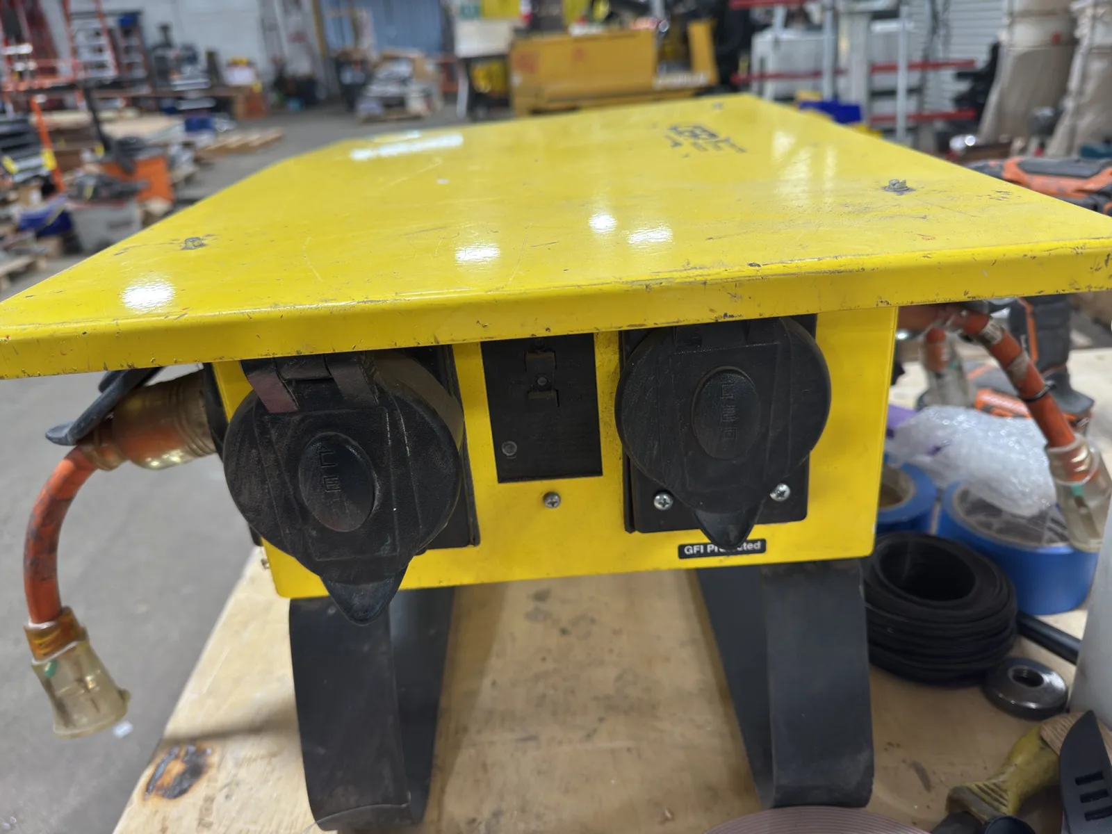 cep-power-center-145-x-215-portable-distribution-box-04bb19