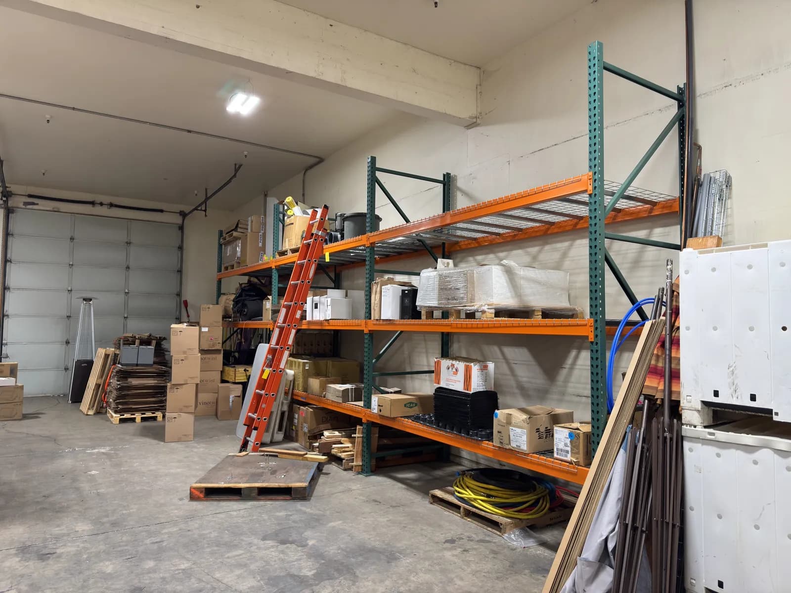 3-sections-of-12-pallet-racking-contents-not-included-mlqz2aev