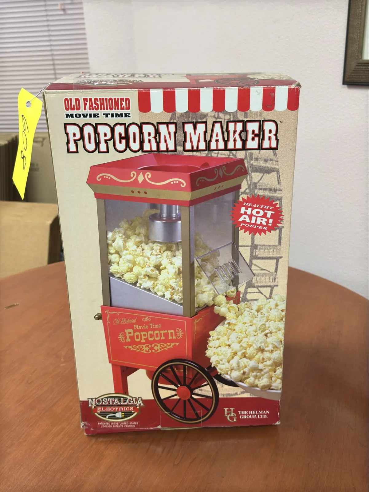 old-fashion-movie-time-popcorn-maker-9b2ceb