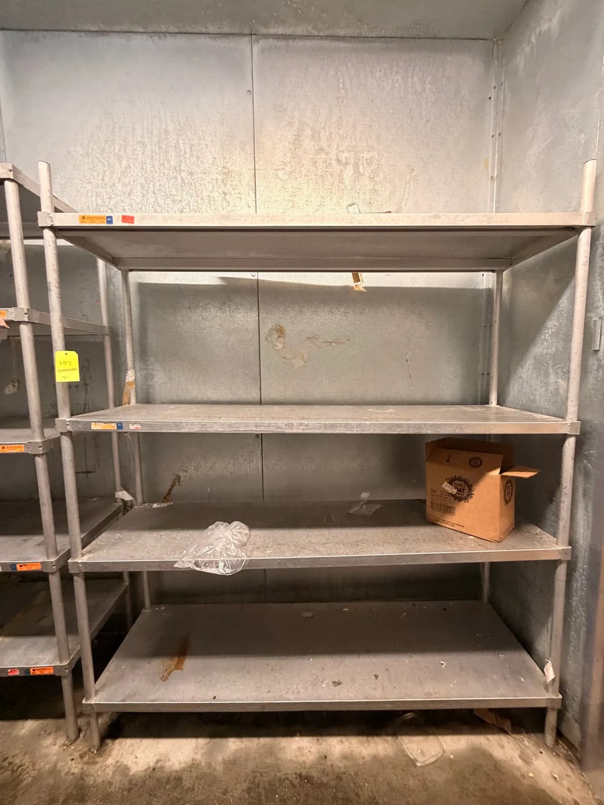 refrigeration-shelving-d284af