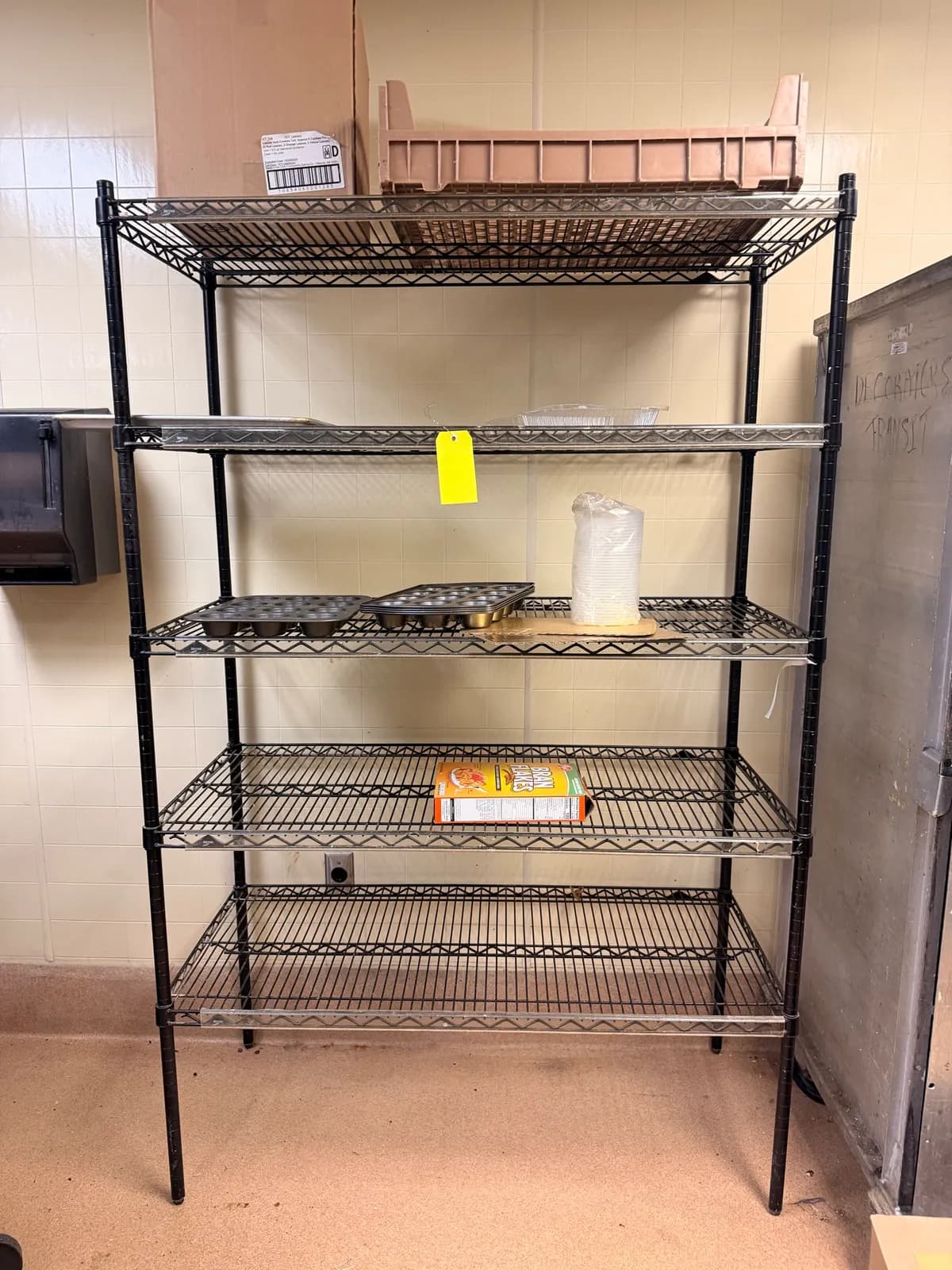 metro-shelving-b92c96