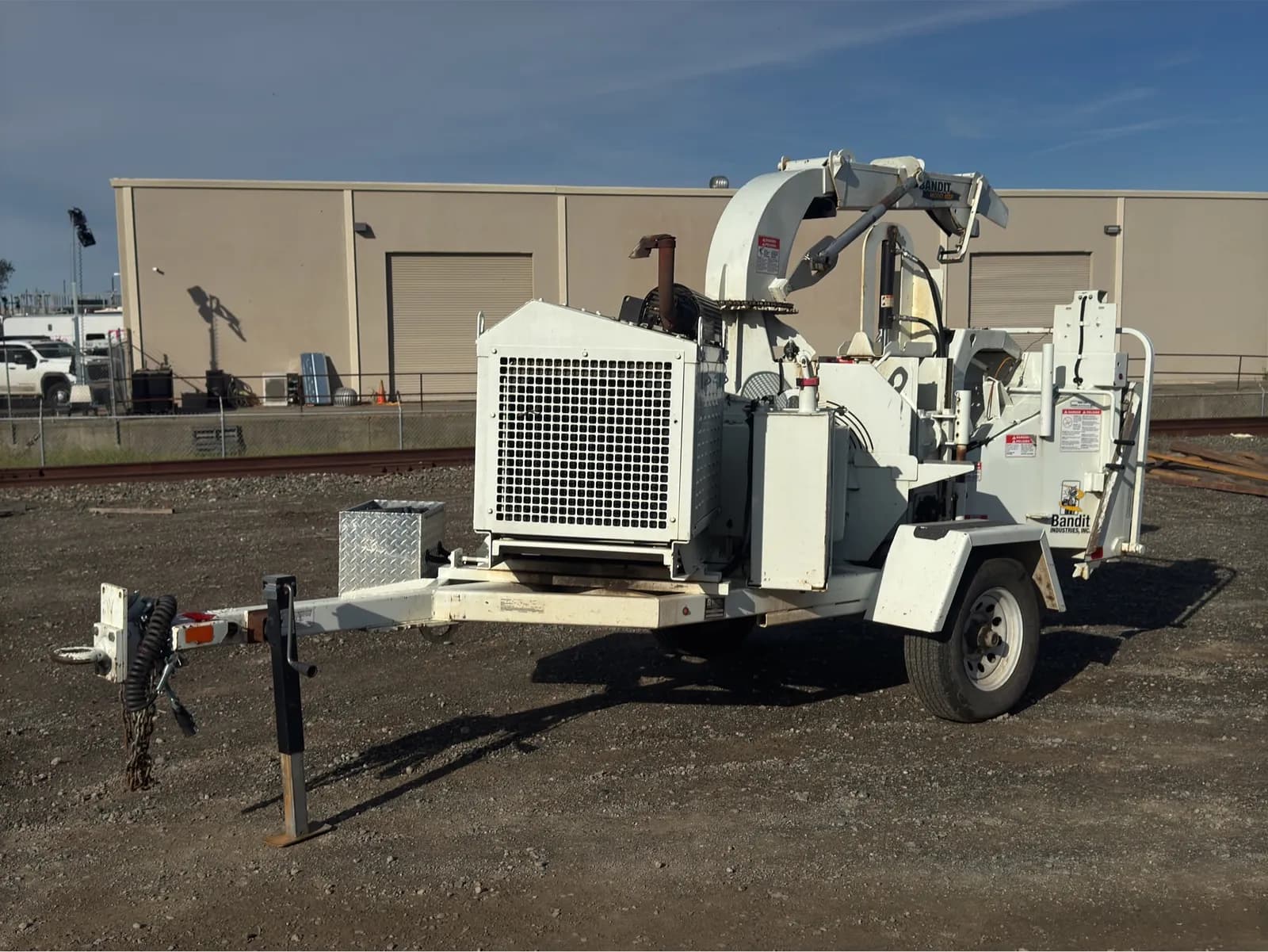 bandit-90xp-trailer-mounted-woodchipper-6050c6