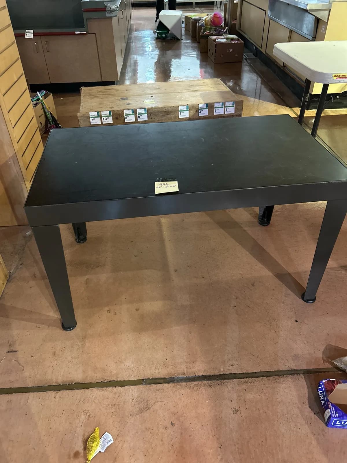 black-table-30752e