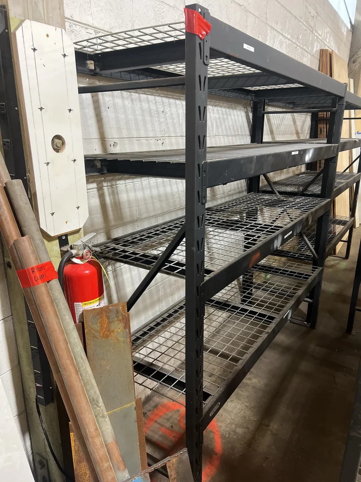 metal-rack-contents-not-included-mlv6ad1h