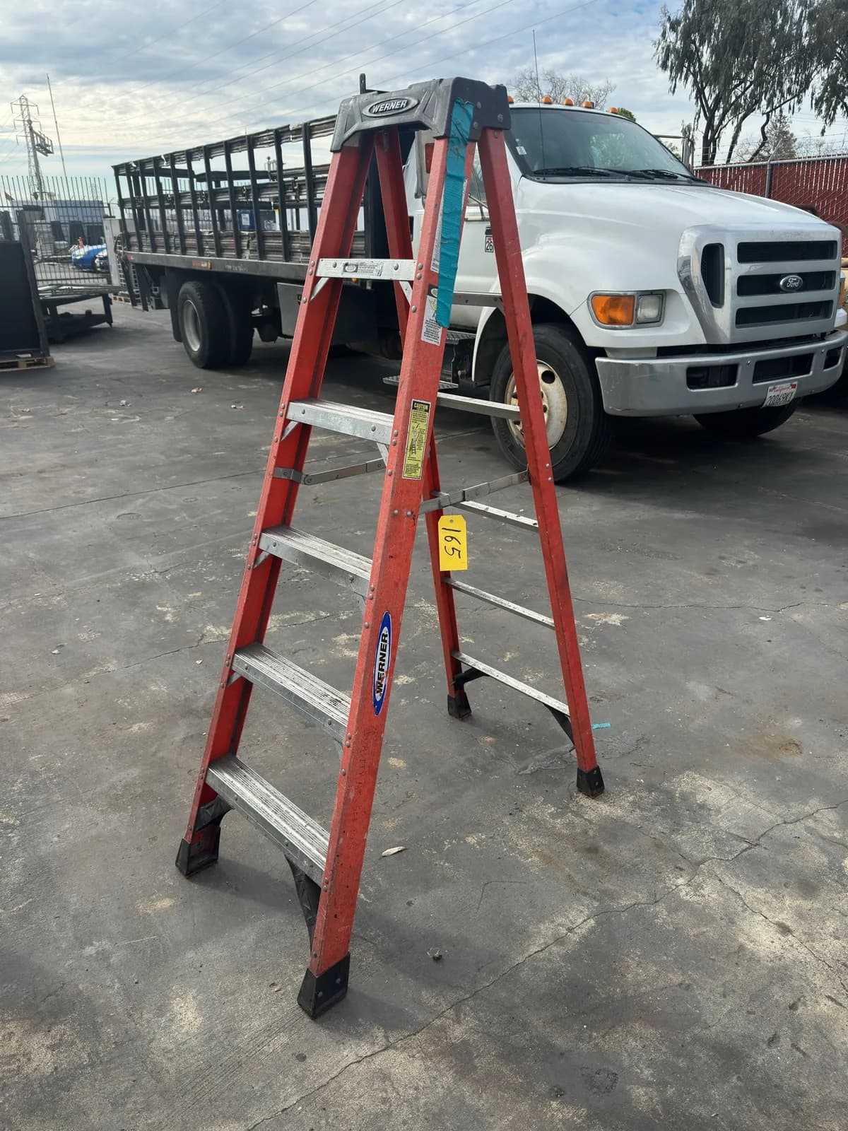 werner-6-fiberglass-folding-ladder-b8d9e3