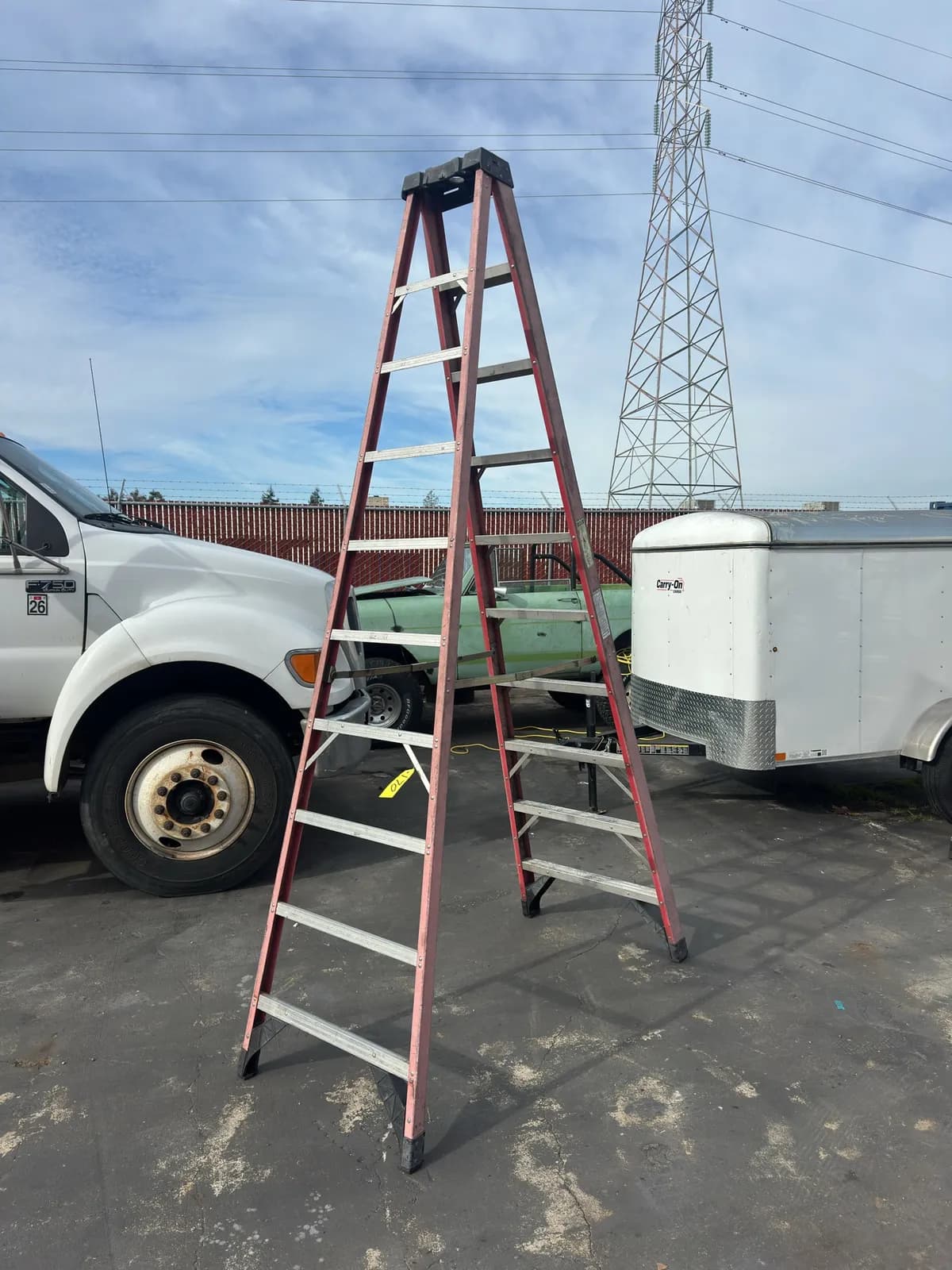 werner-10-fiberglass-folding-ladder-105338