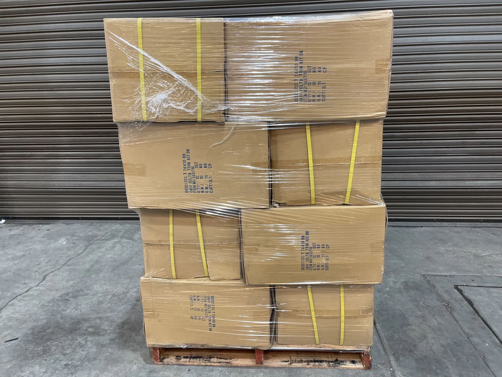 pallet-of-assorted-universal-delta-tub-and-shower-trim-kits-brushed-nickel-mm3y61ug