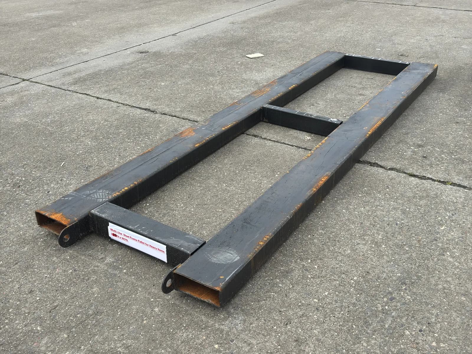 10x3-metal-pallet-mm2ltg6w