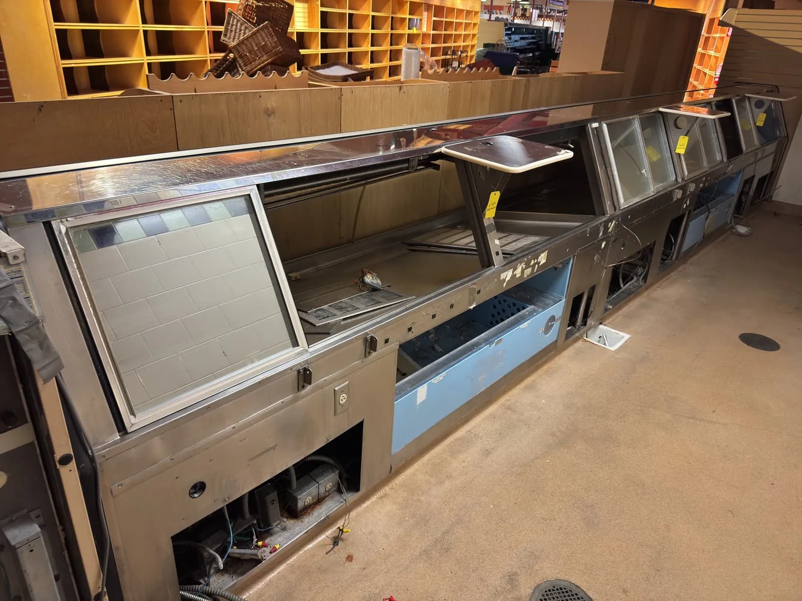 25-refrigerated-display-case-9a5559