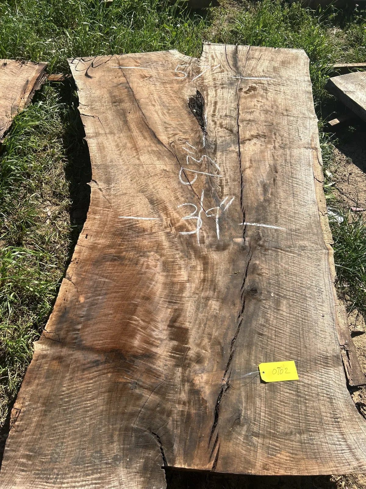 black-walnut-slab-f85263